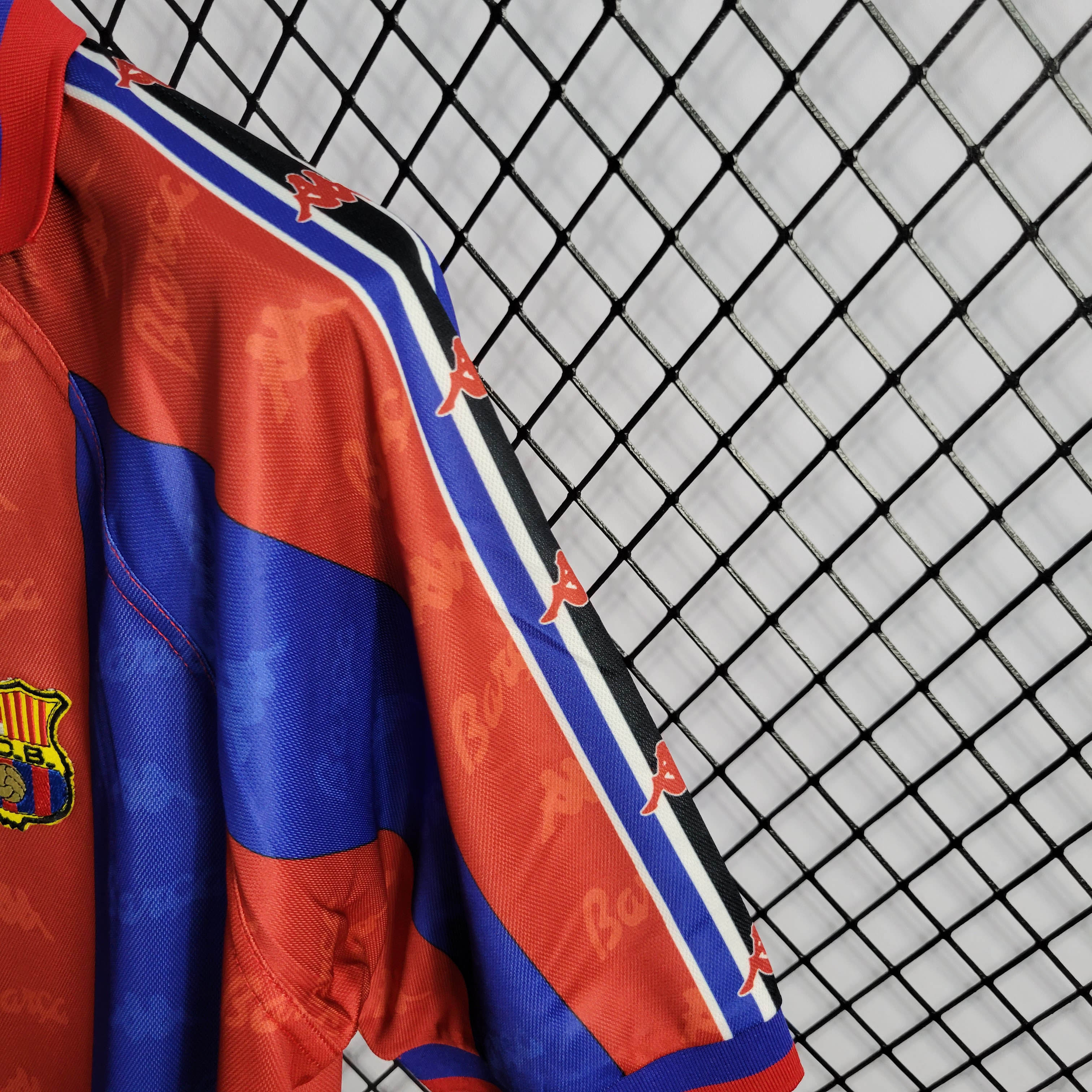 1995/1997 Retro Barcelona Home Football Shirt