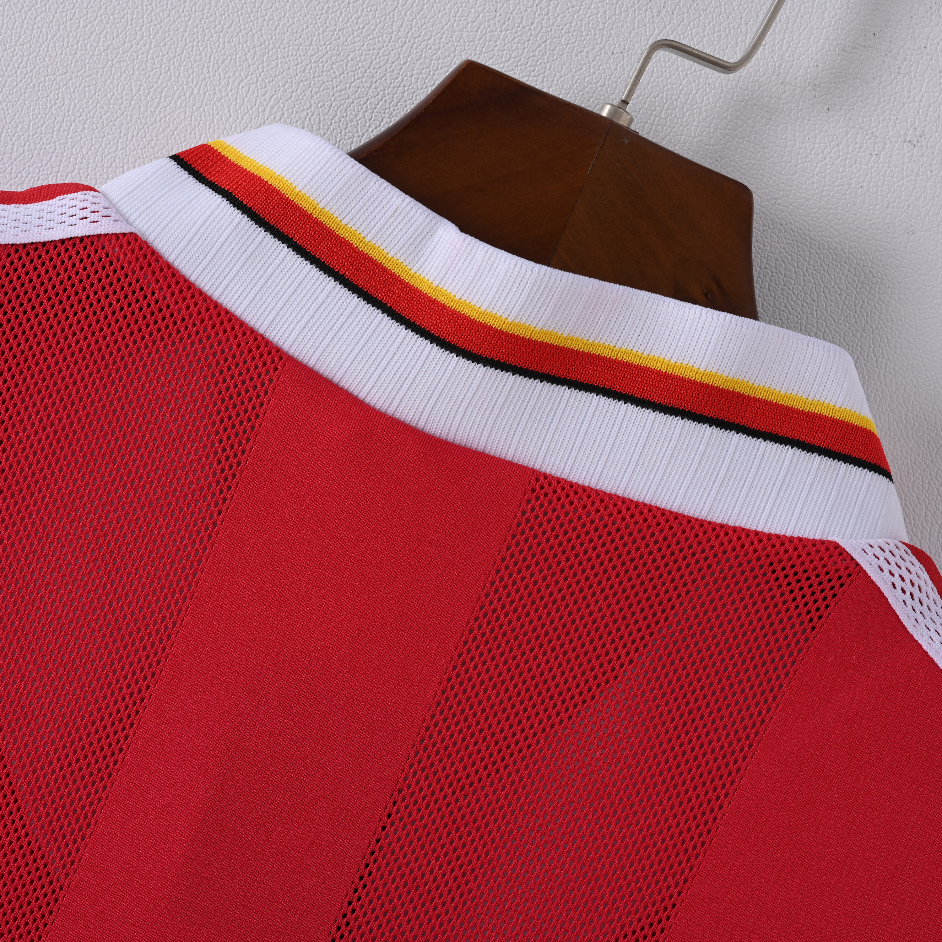 1995/1996 Retro Liverpool HomeFootball shirt 1:1 Thai Quality