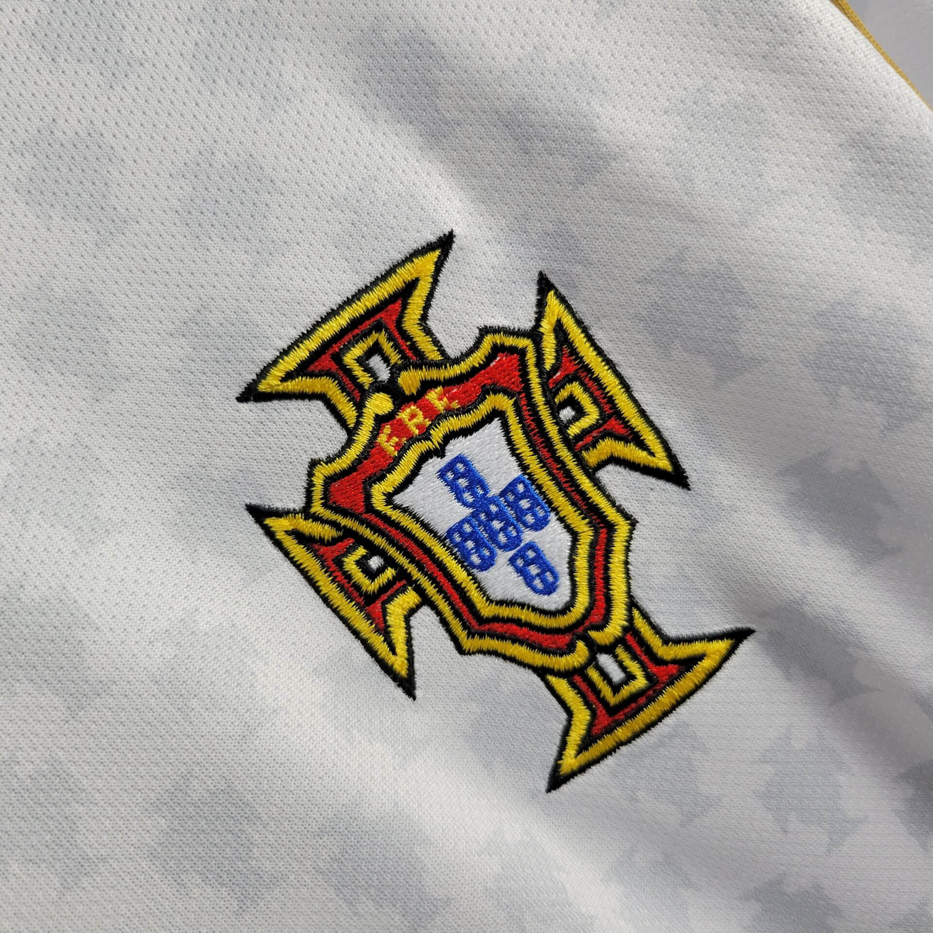 2004 Portugal Away Football Shirt