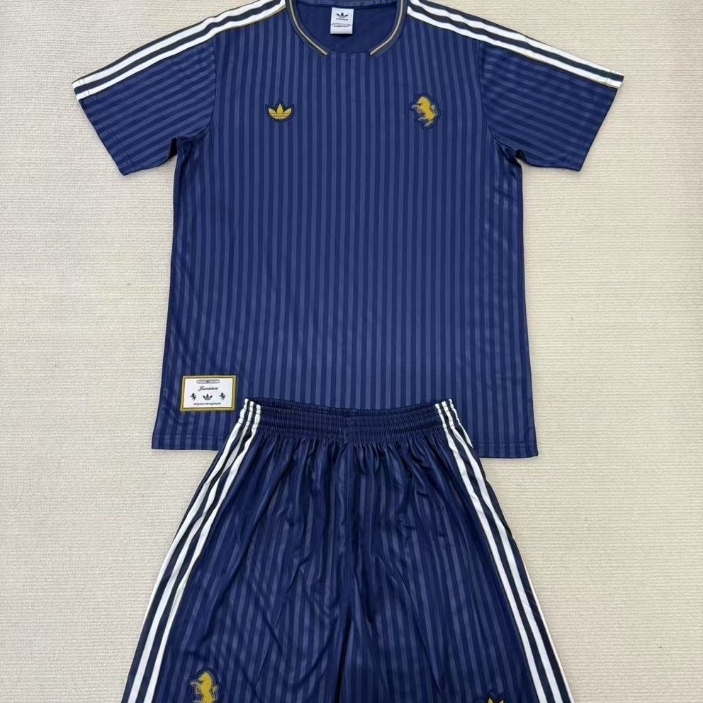 2025/2026  Juventus Football shirt Kids size 1:1 Thai Quality