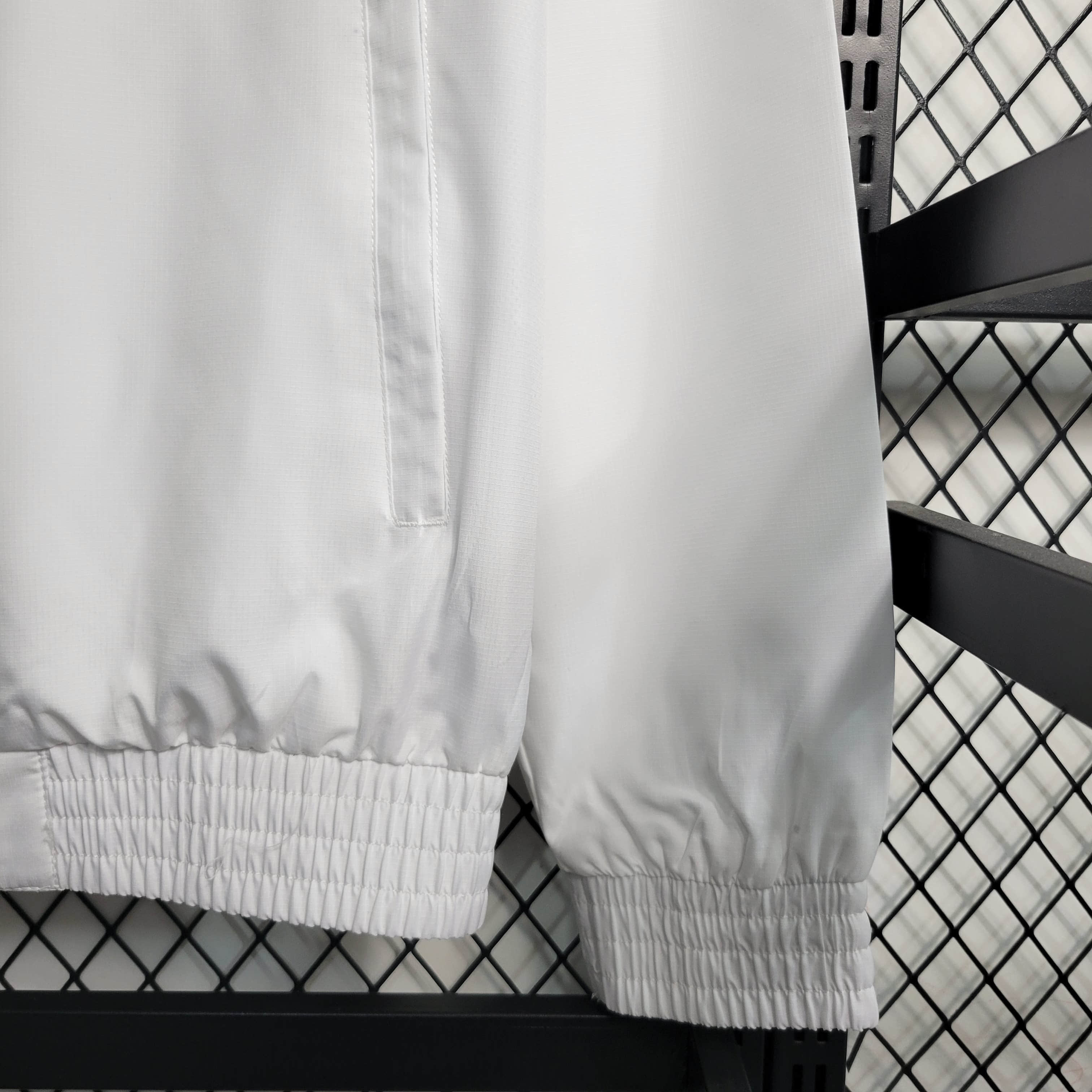 2023/2024 Tottenham Hotspur Windbreaker White Football Shirt