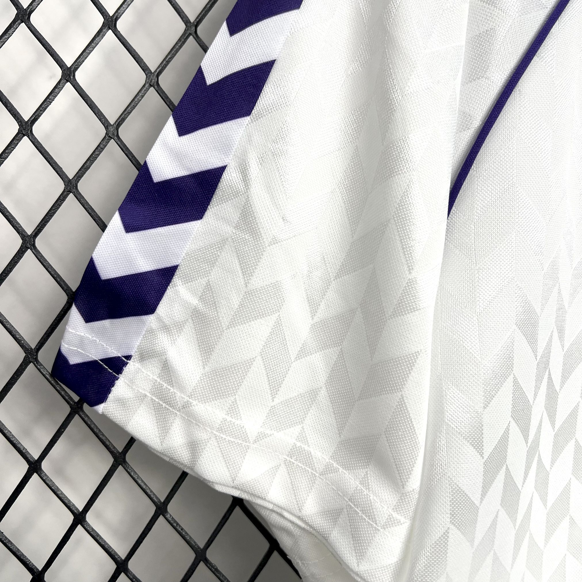 1988/1989 Retro Real Madrid Home Football Shirt