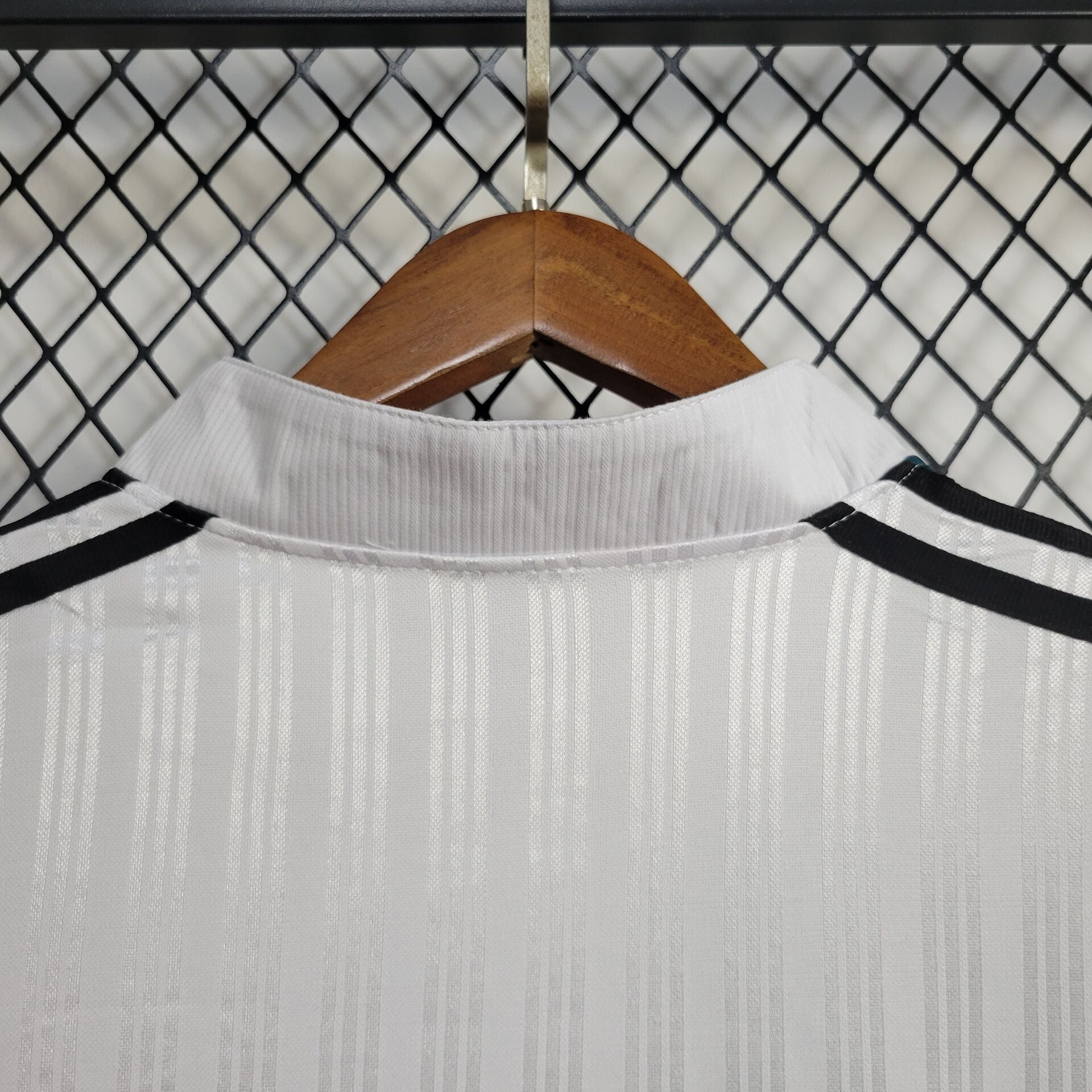 1995/1996 Retro Liverpool Away Football Shirt