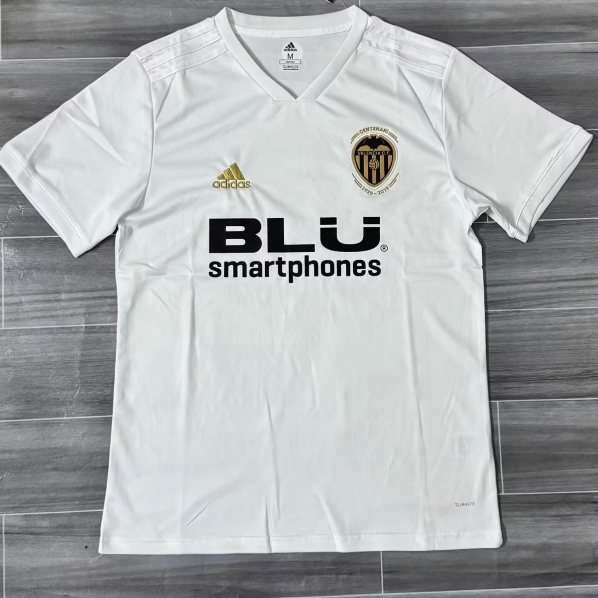 2018/2019 Retro Valencia Home FootballShirt 1:1 Thai Quality