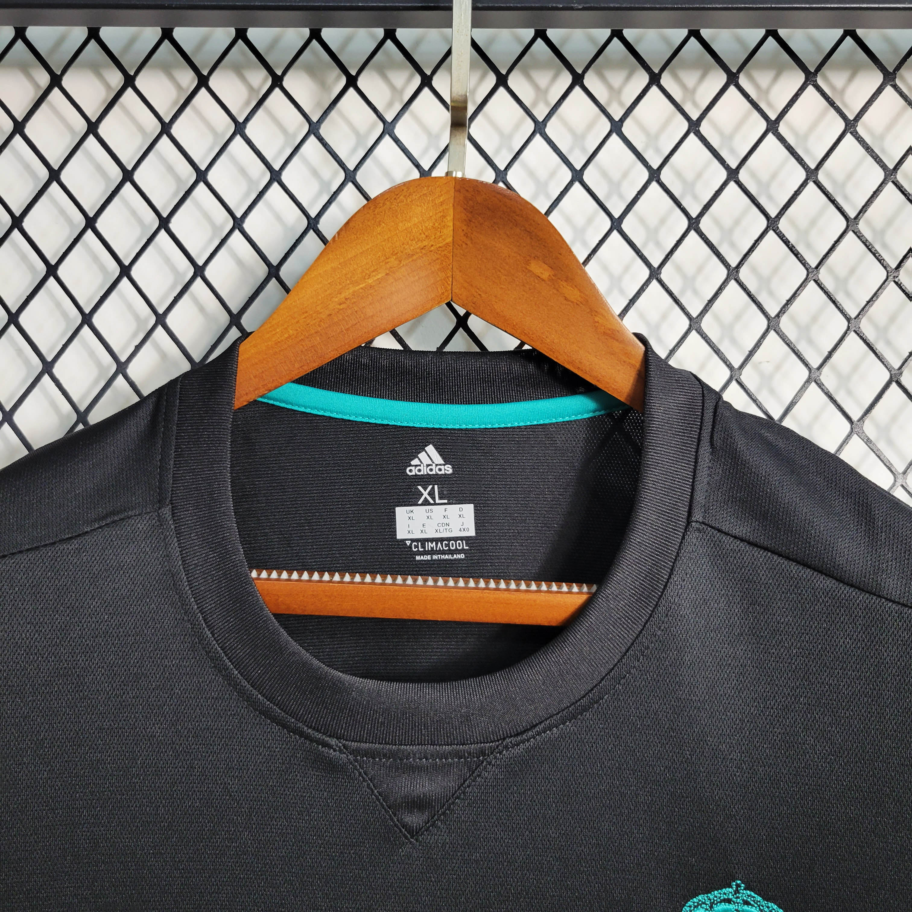 2017/2018 Retro Long Sleeve Real Madrid Away Football Shirt