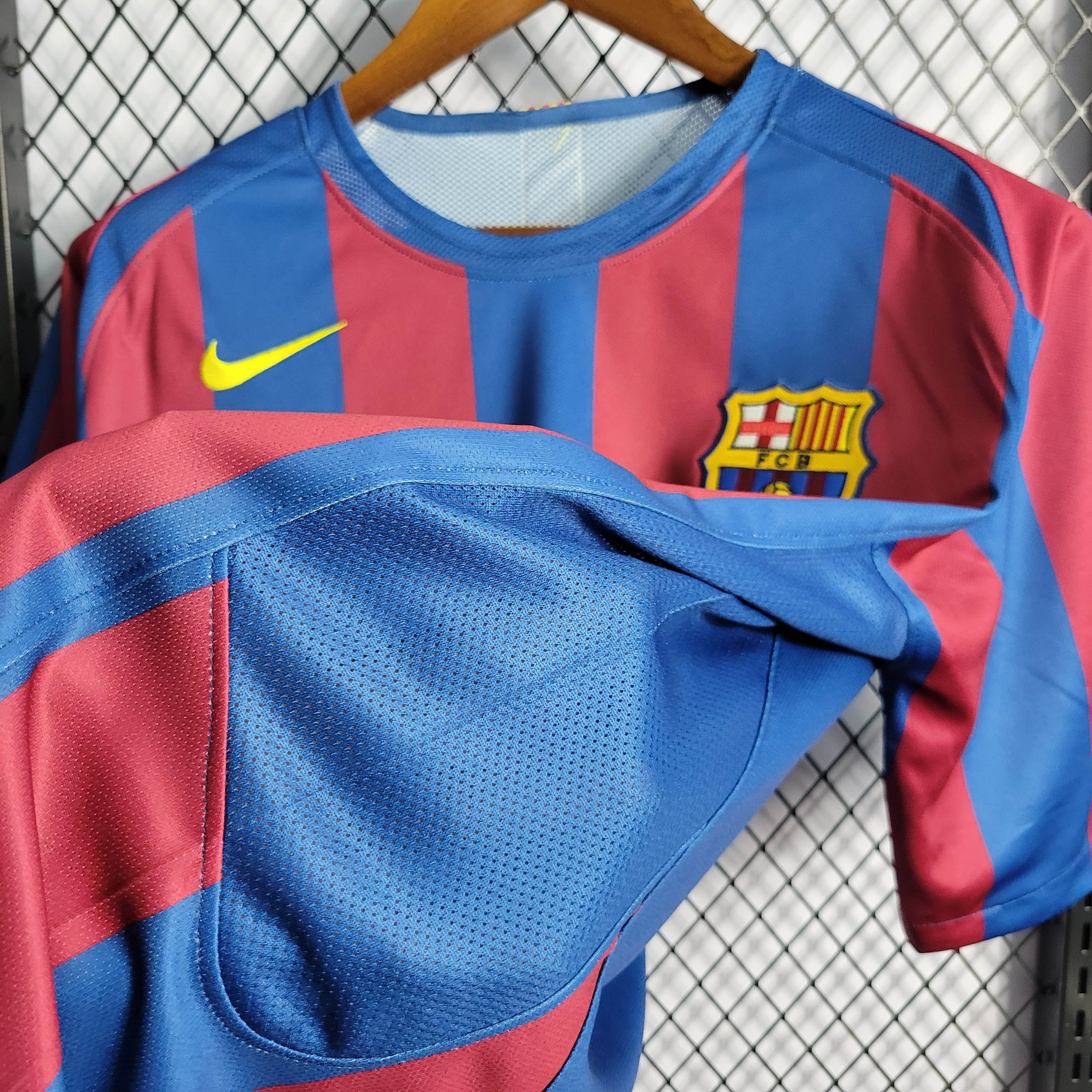 2005/2006 Retro Barcelona Home Champions League Final Football Shirt