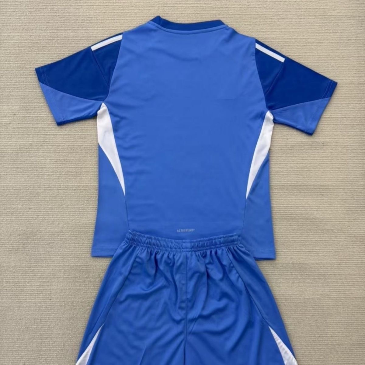 2025/2026 Real Madrid Goalkeeper Football Shirt Kids Size 1:1 Thai Quality