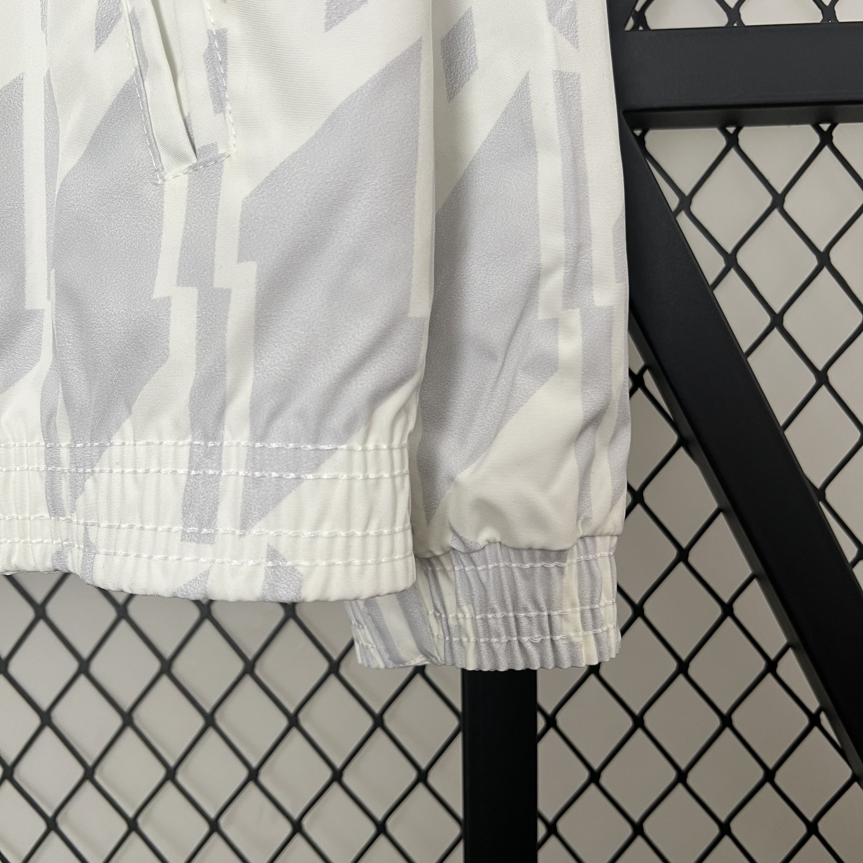 2024/2025 Manchester City Reversible Windbreaker Football Shirt