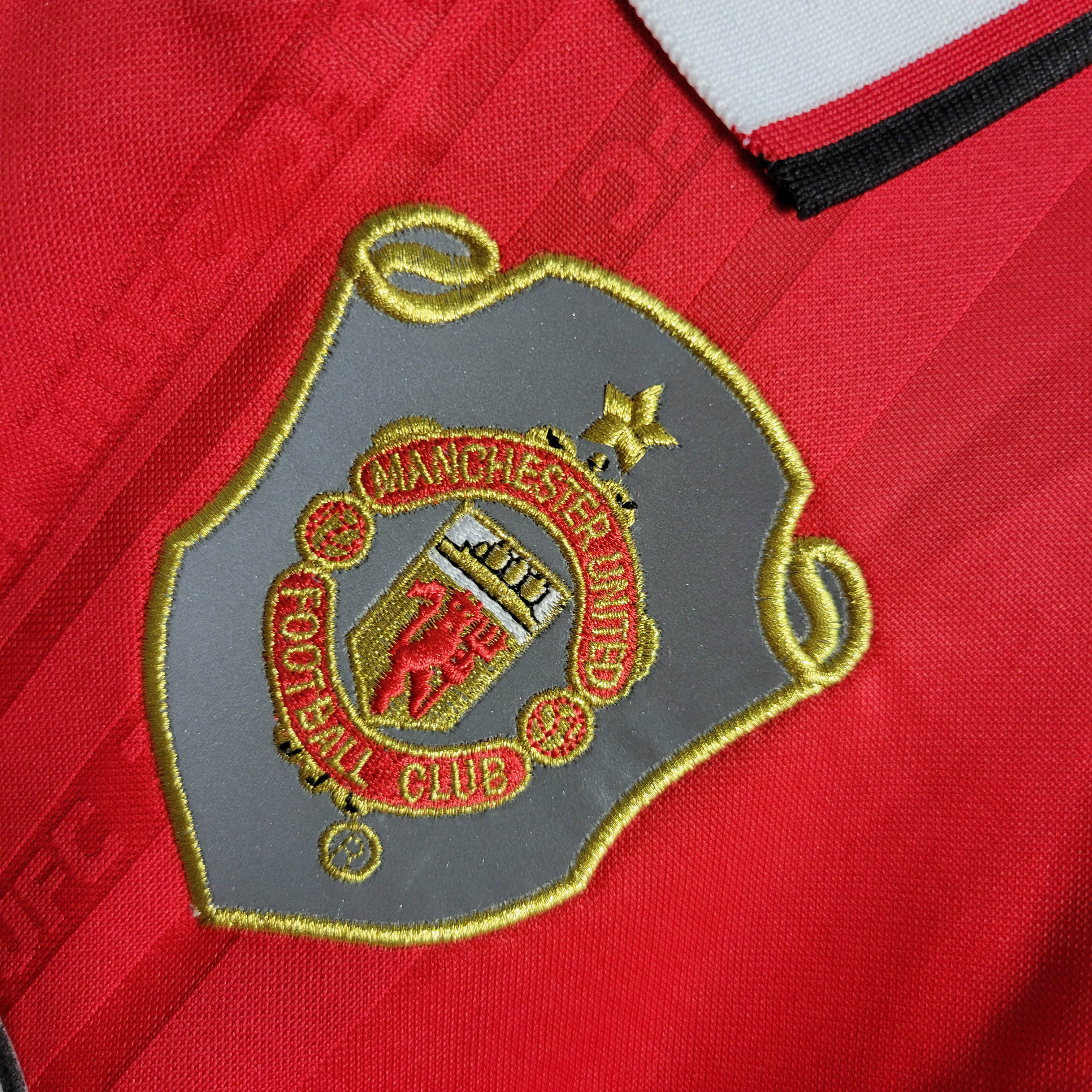 1999/2000 Retro Manchester United Home Football Shirt