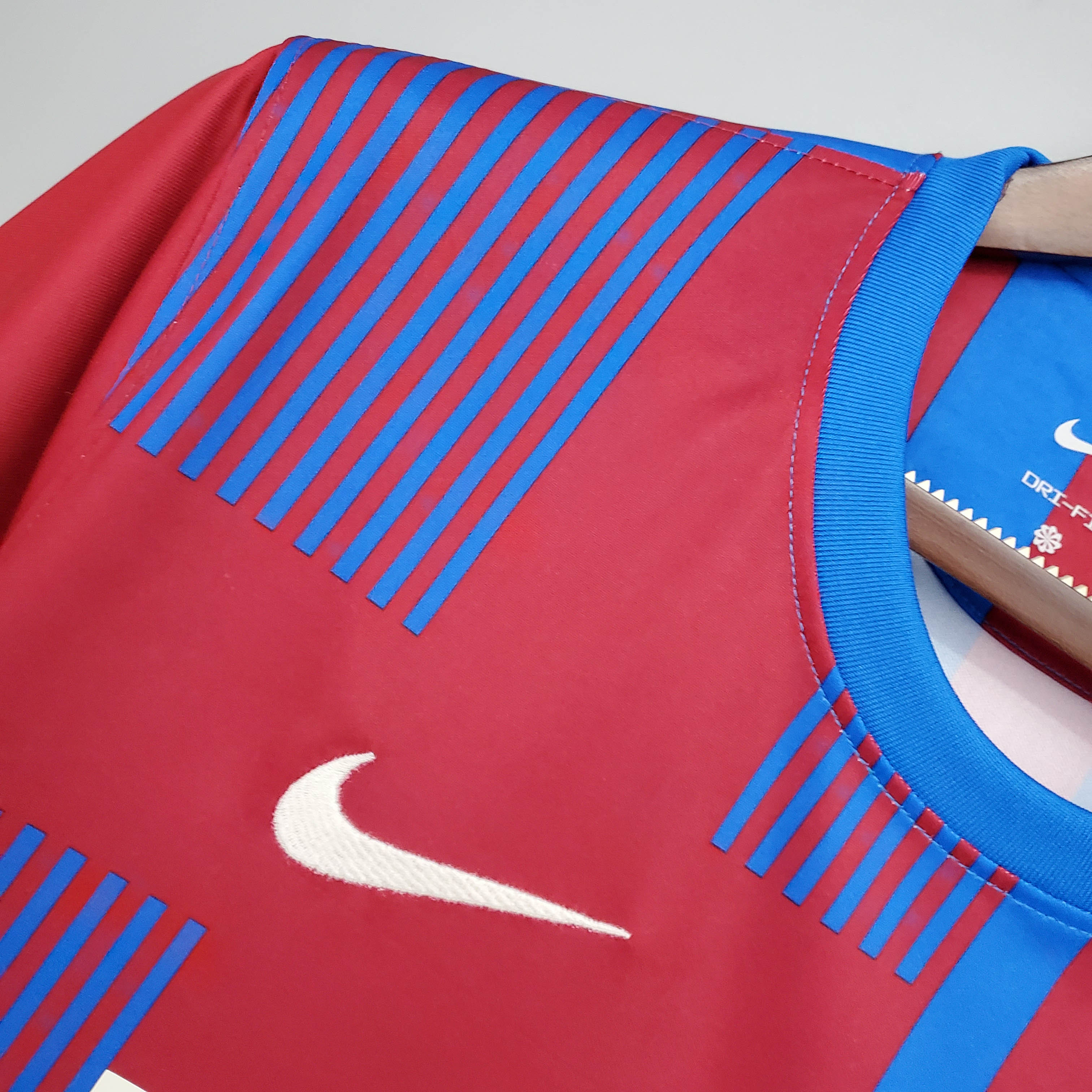 2021/2022 Barcelona Home Football Shirt