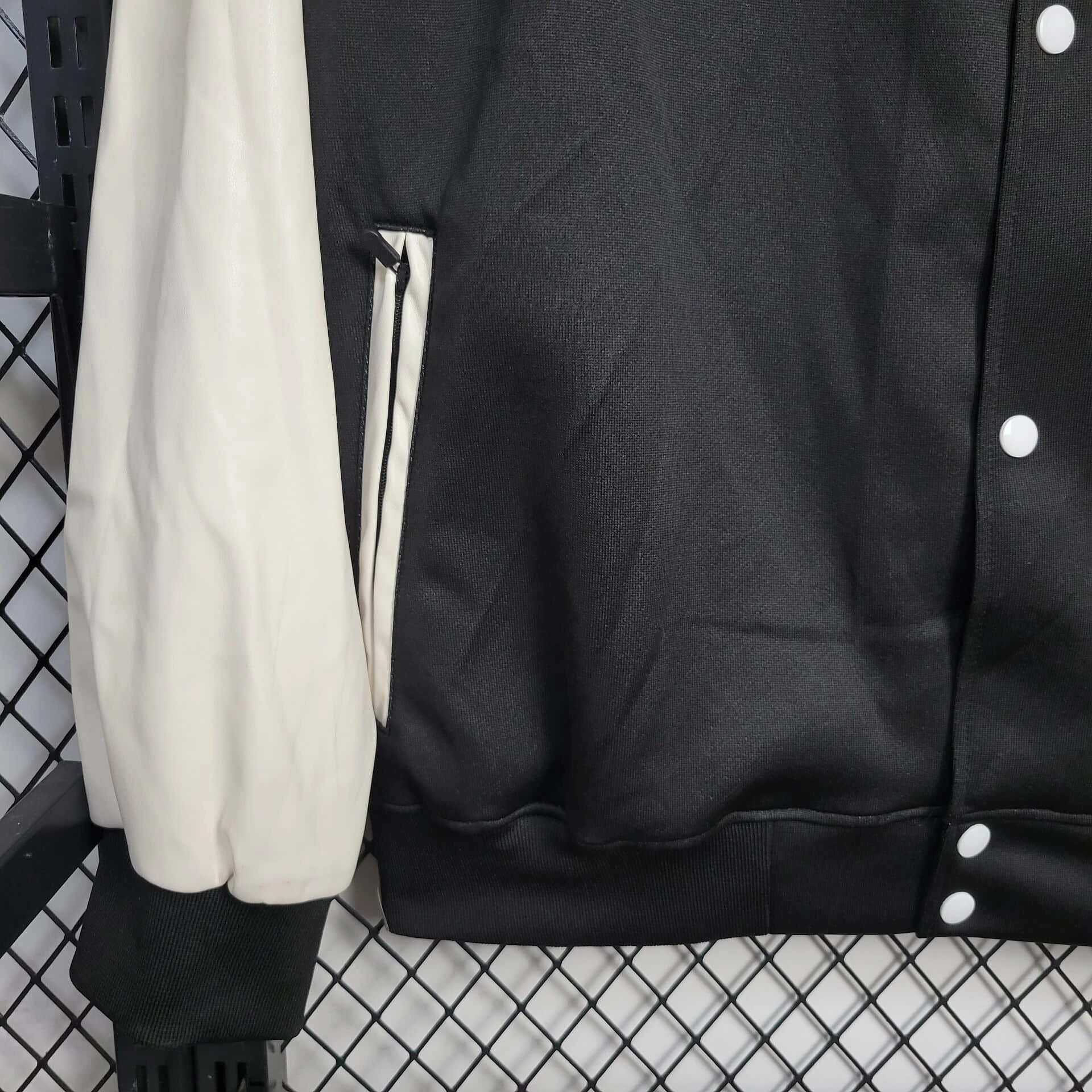 2025/2026 Manchester United Windbreaker Football Shirt