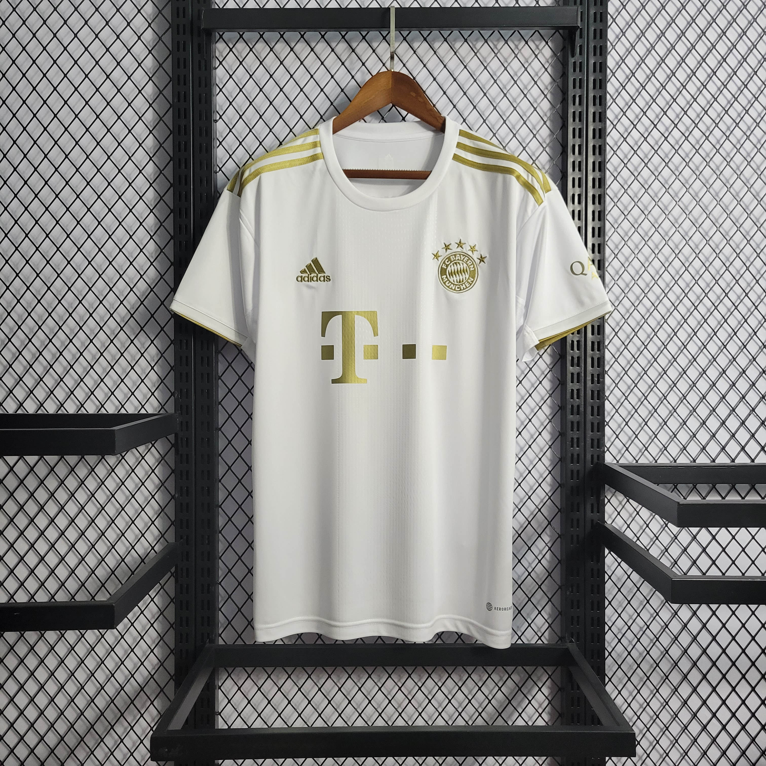 2022/2023 Bayern Munchen Away Football Shirt