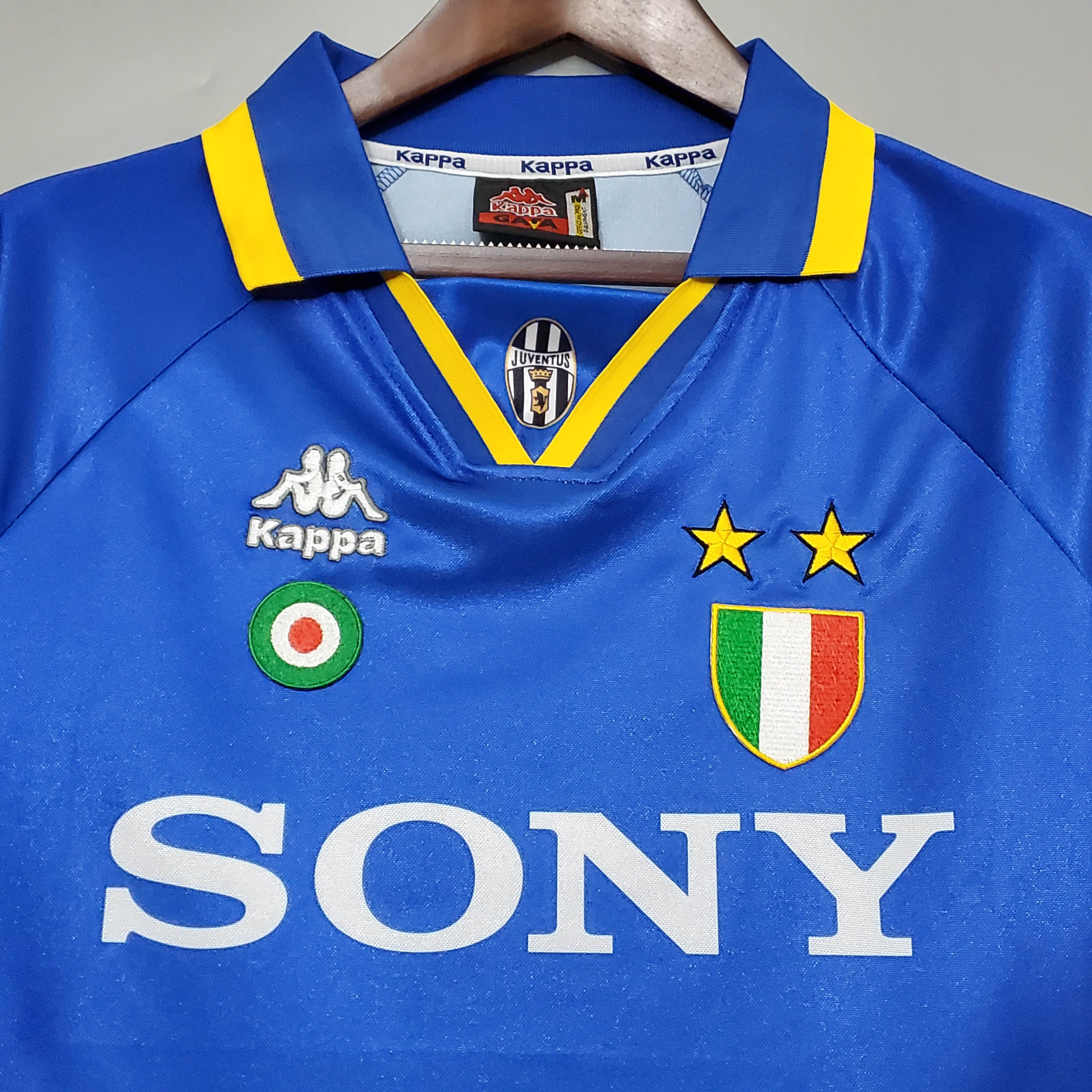 1995/1996 Retro Juventus Away Football Shirt
