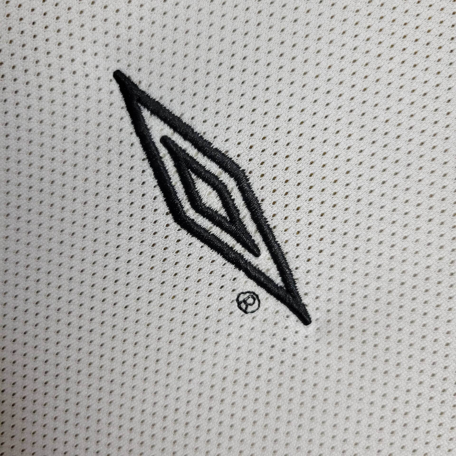 2001/2002 Retro Long Sleeve Manchester United Centenary Season Reversible Football Shirt