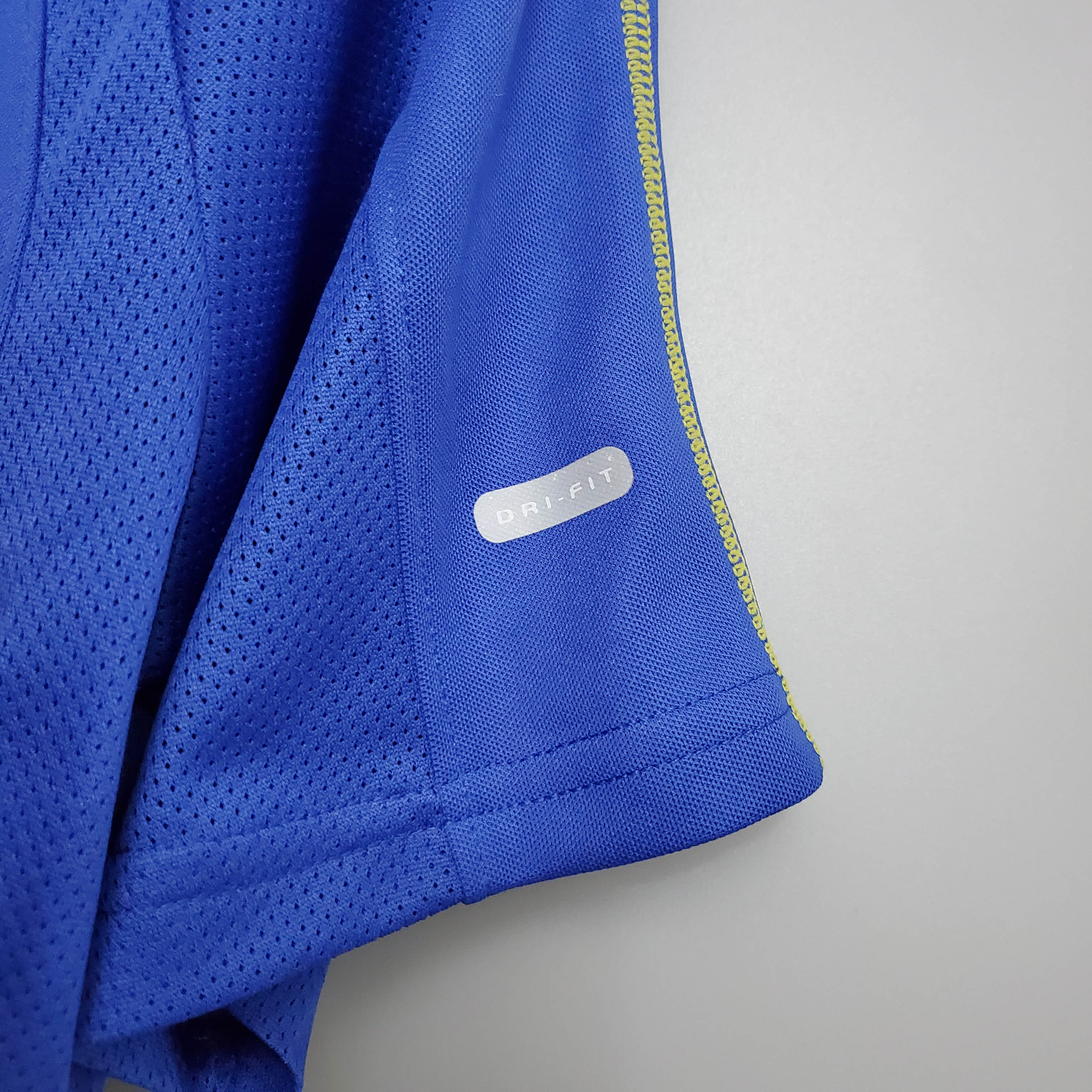 2003/2004 Retro Boca Juniors Home Football Shirt