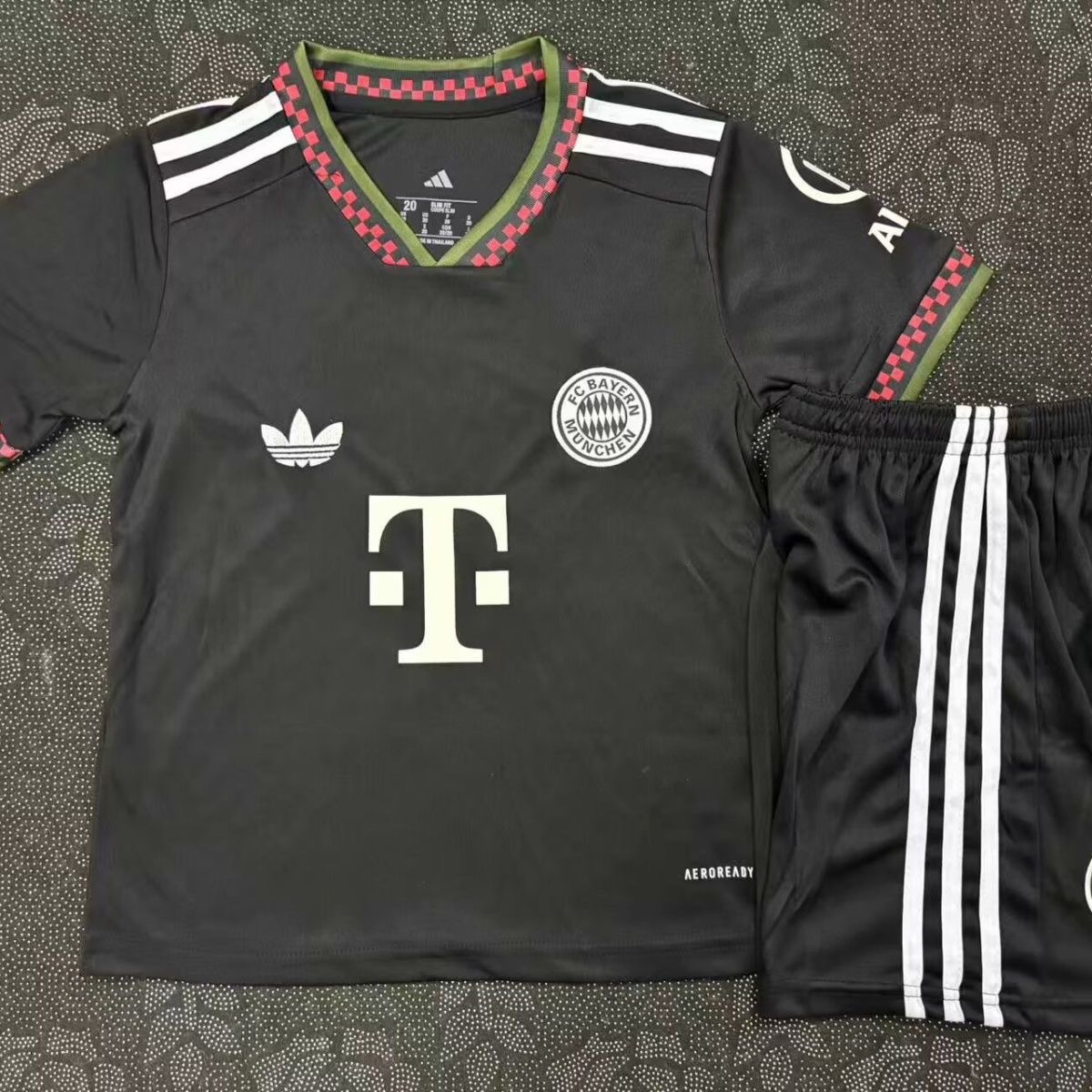 2025/2026 Bayern Munchen Third AwayFootball shirt Kids Size 1:1 Thai Quality