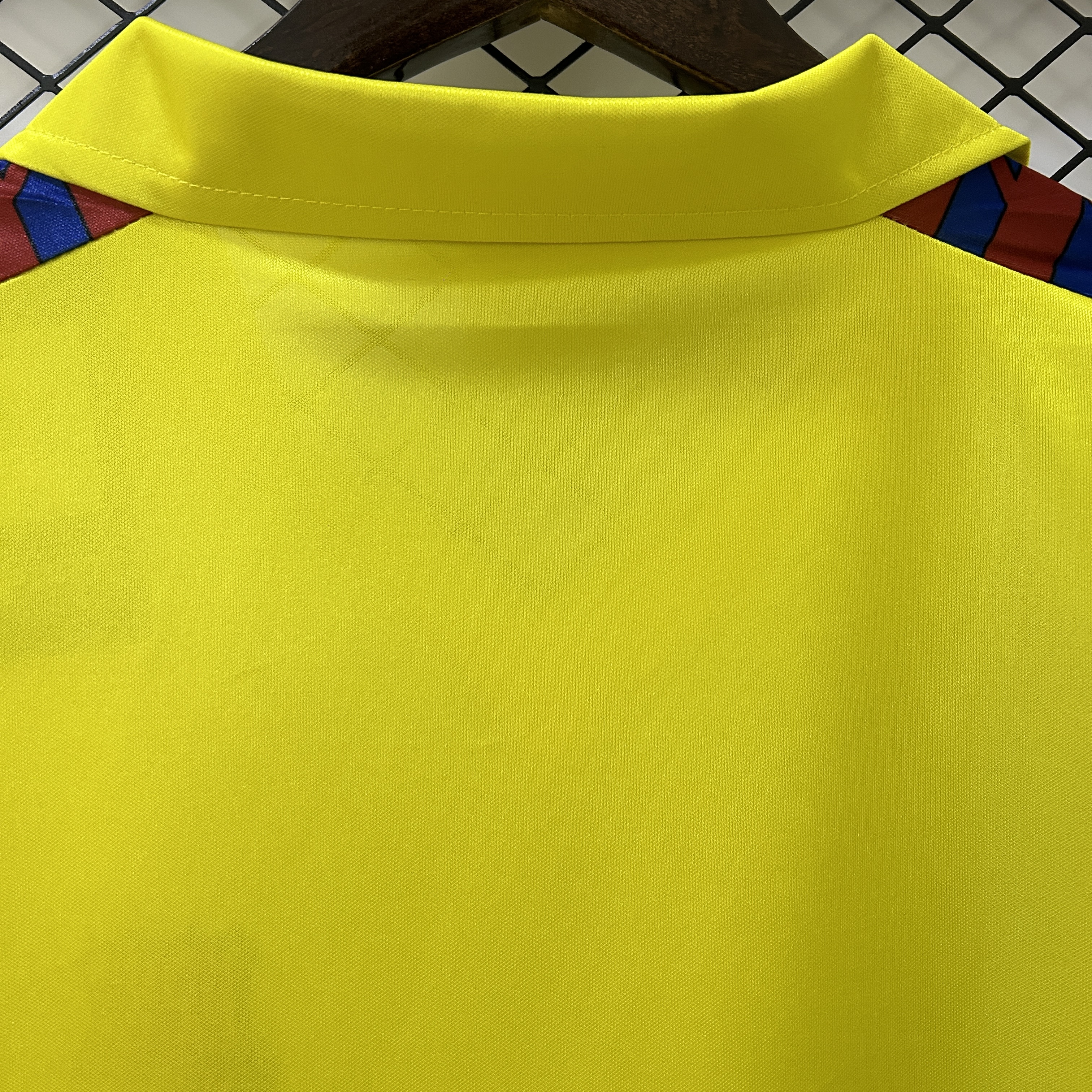 1982/1984 Retro Barcelona Away Football Shirt 1:1 Thai Quality