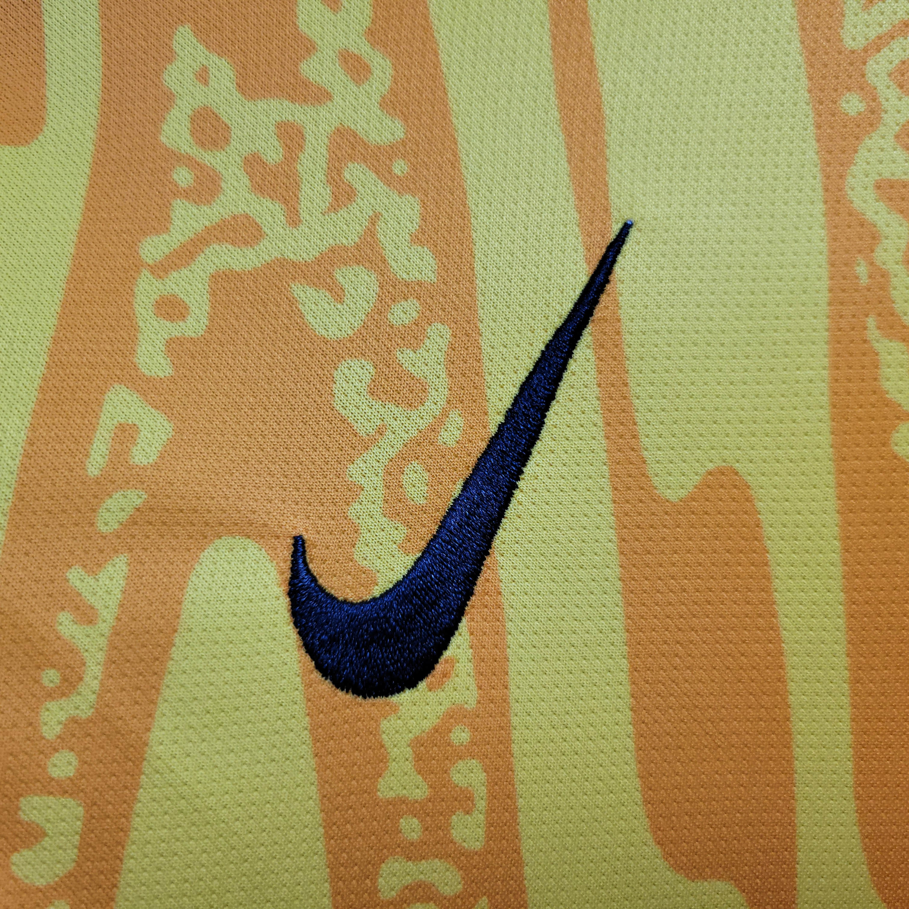 2024/2025 Tottenham Hotspur Goalkeeper Football Shirt Kids Size