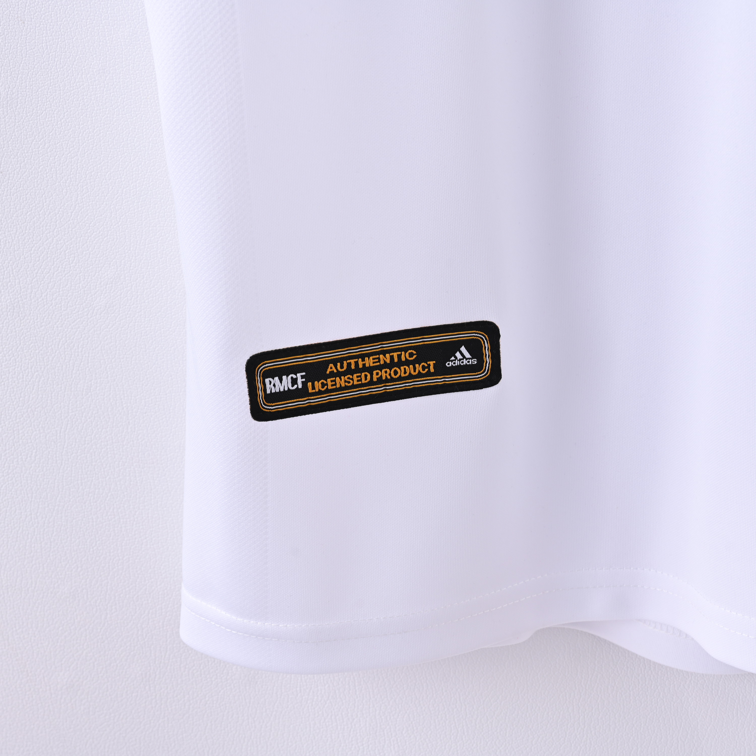 2001/2002 Retro Real Madrid HomeFootball shirt 1:1 Thai Quality