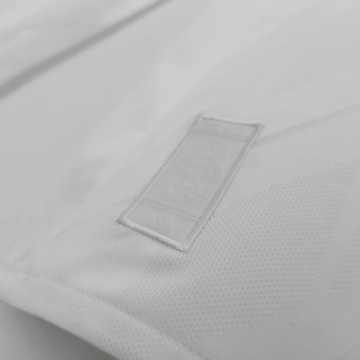 2017/2018 Retro Long sleeve RealMadrid Home Football shirt 1:1 Thai Quality