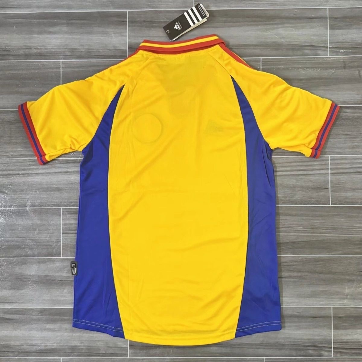 2000 Retro Romania Home FootballShirt 1:1 Thai Quality
