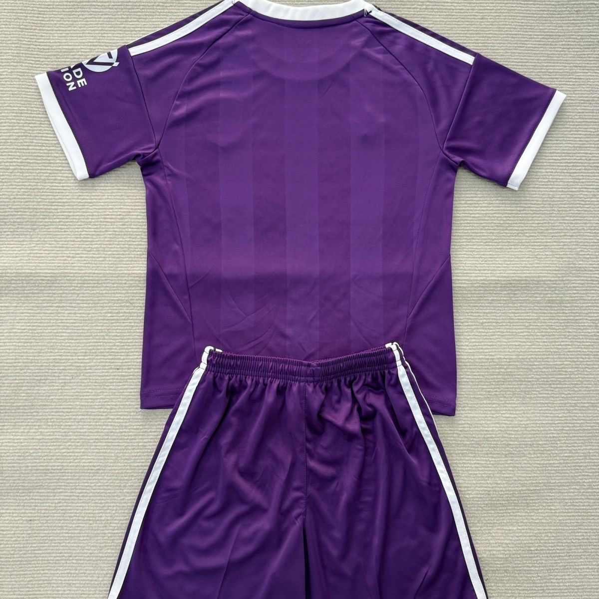 2025/2026 Aston Villa Goalkeeper Football Shirt Kids Size 1:1 Thai Quality