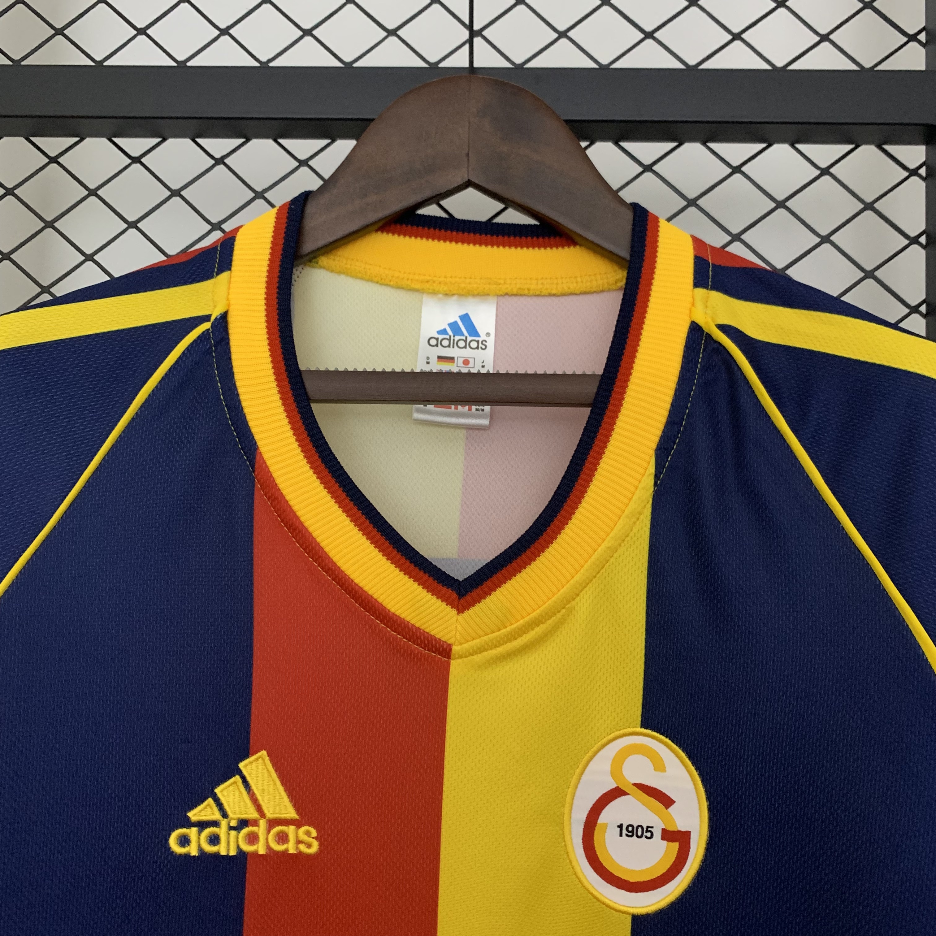 1998/1999 Retro Galatasaray Third AwayFootball shirt 1:1 Thai Quality