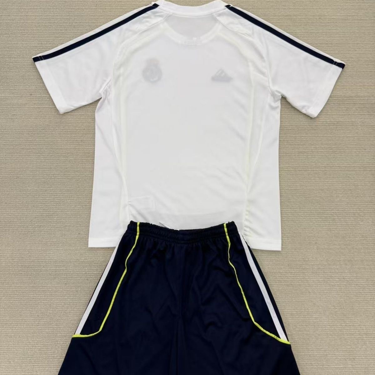 2025/2026 Real Madrid Training WearFootball shirt Kids Size 1:1 Thai Quality