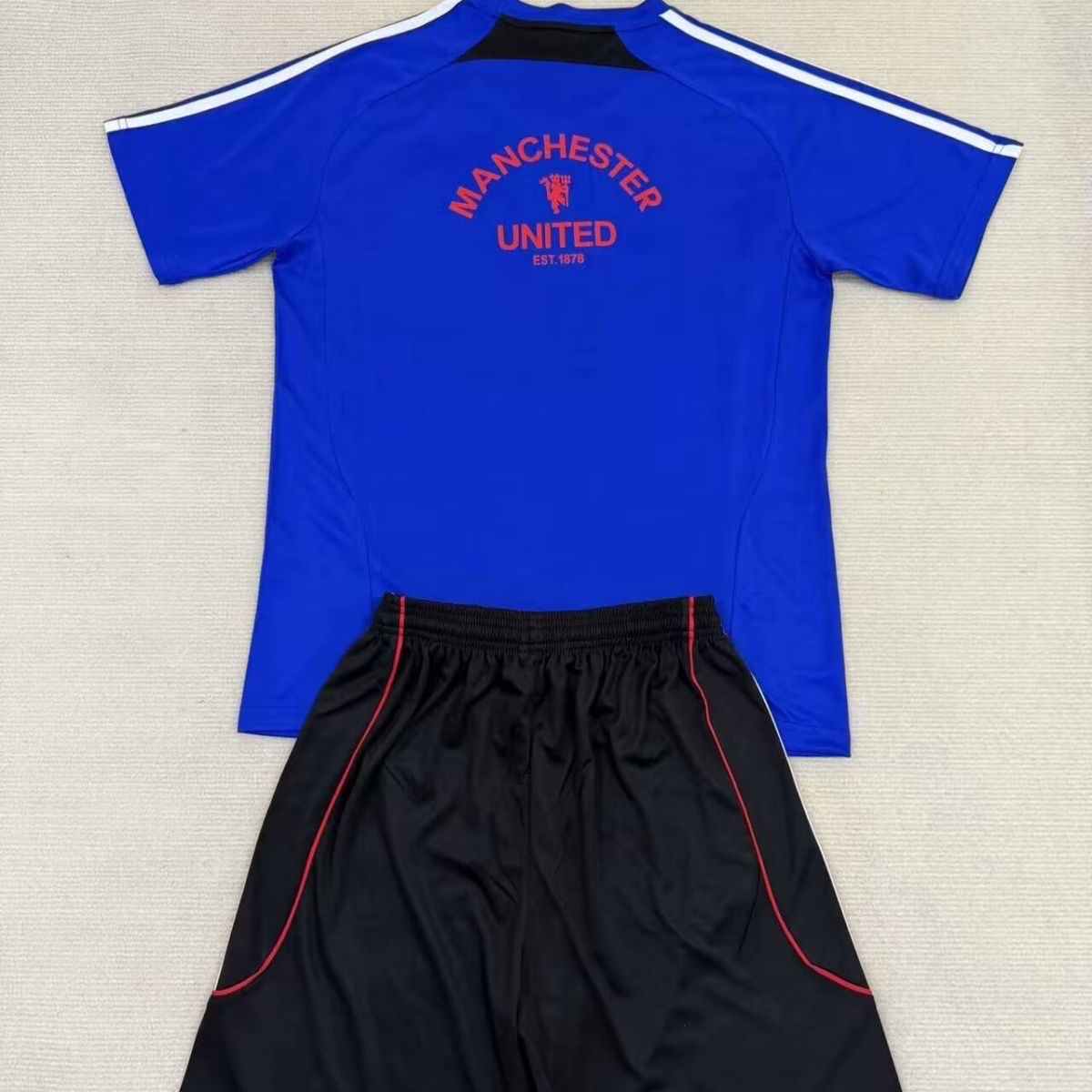 2025/2026 Manchester United Training Wear  Football Shirt Kids Size