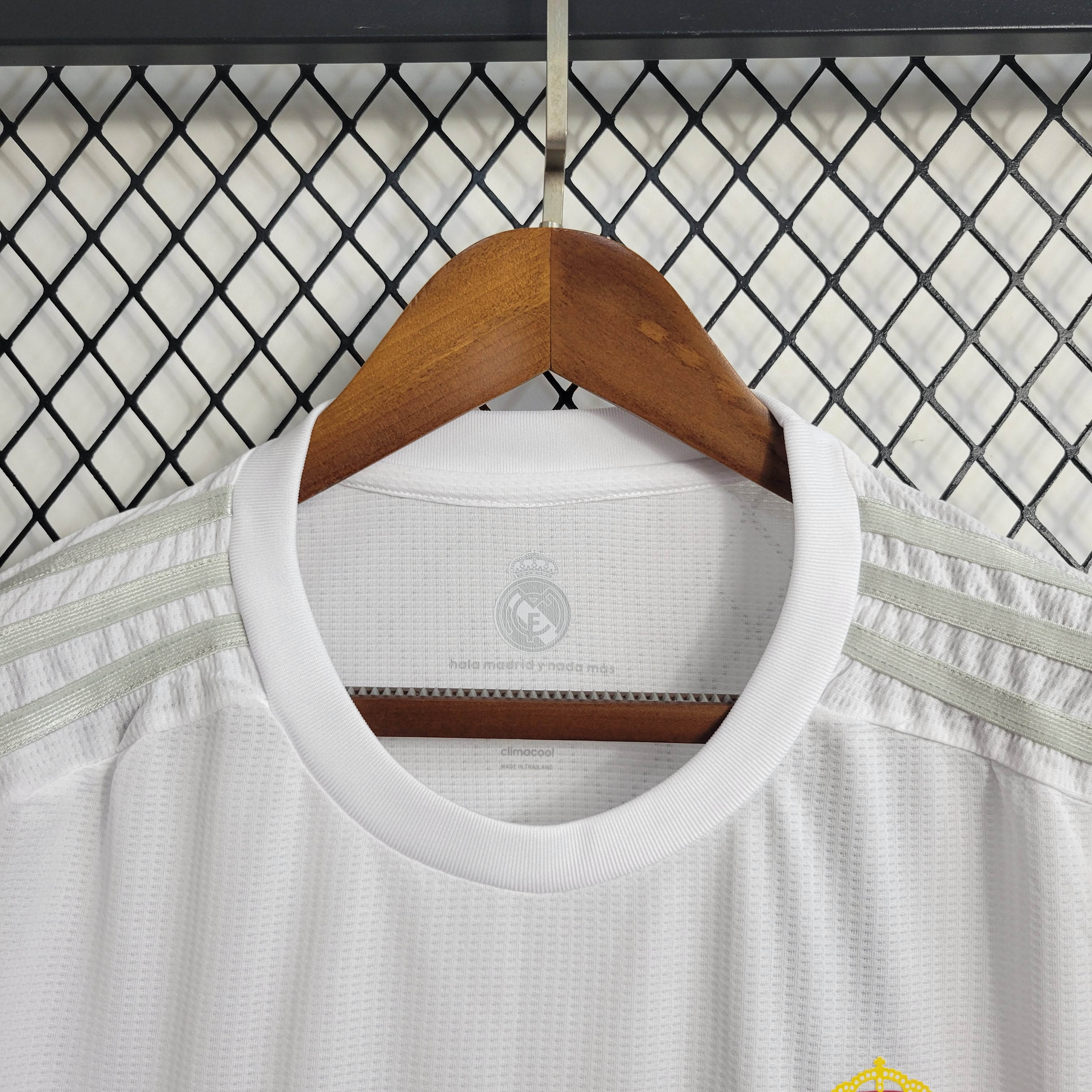 2015/2016 Retro Real Madrid Home Football Shirt