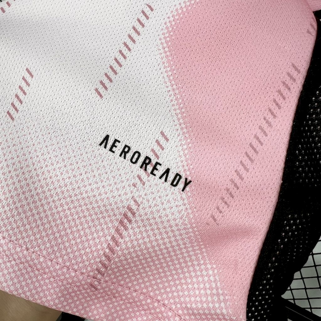 2024/2025 Real Madrid Special Edition Pink Football Shirt