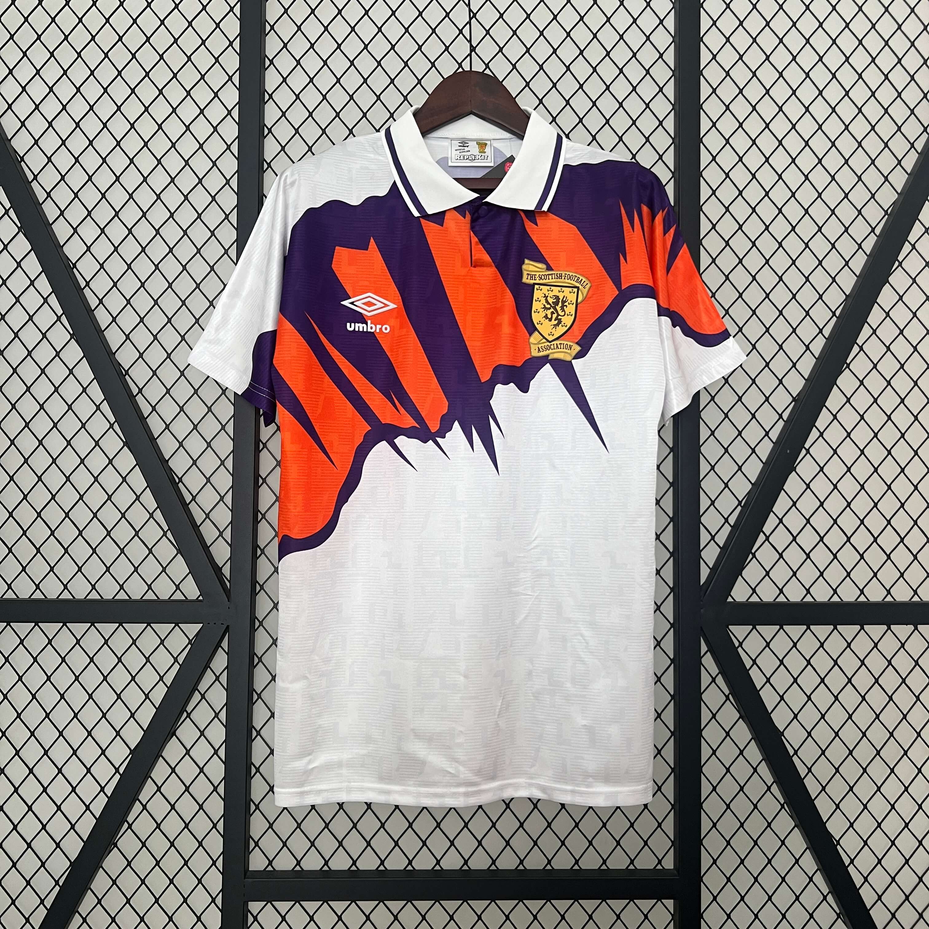 1992 Retro Scotland Away Football Shirt