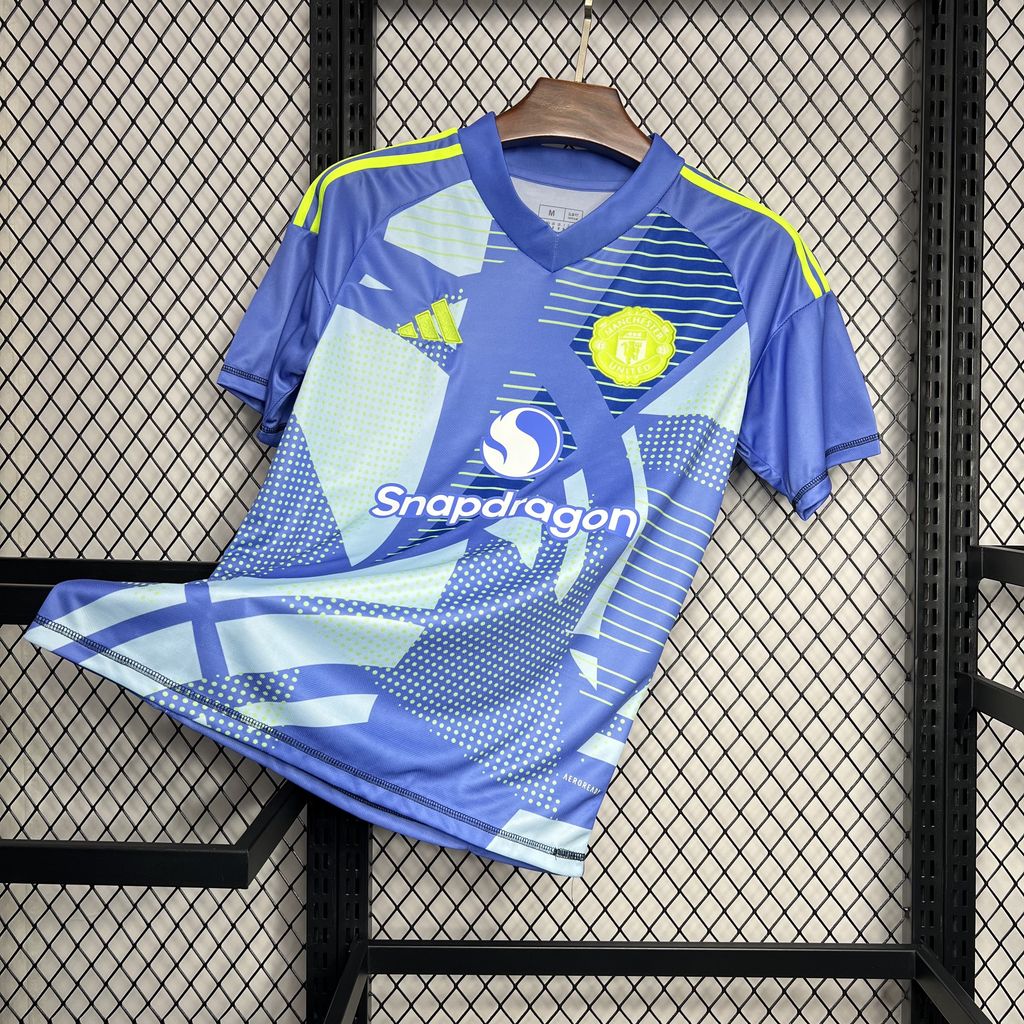 2024/2025 Manchester United Goalkeeper Football Shirt