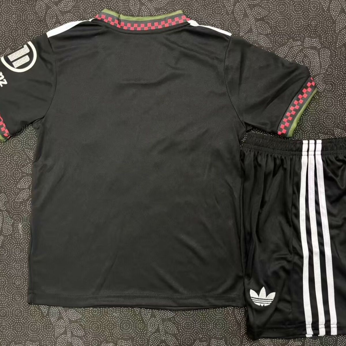 2025/2026 Bayern Munchen Third AwayFootball shirt Kids Size 1:1 Thai Quality