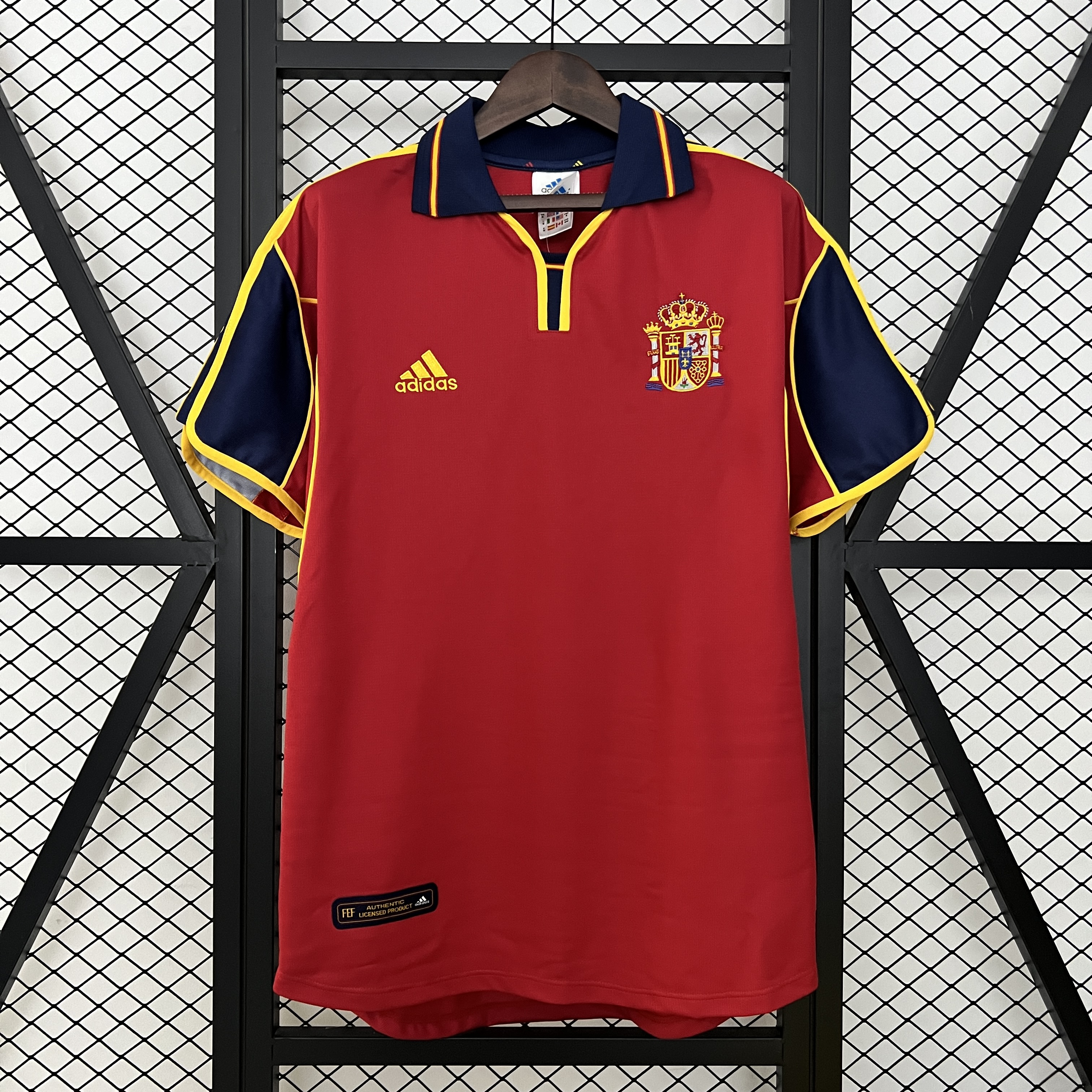 2000 Retro Spain Home Football Shirt 1:1 Thai Quality