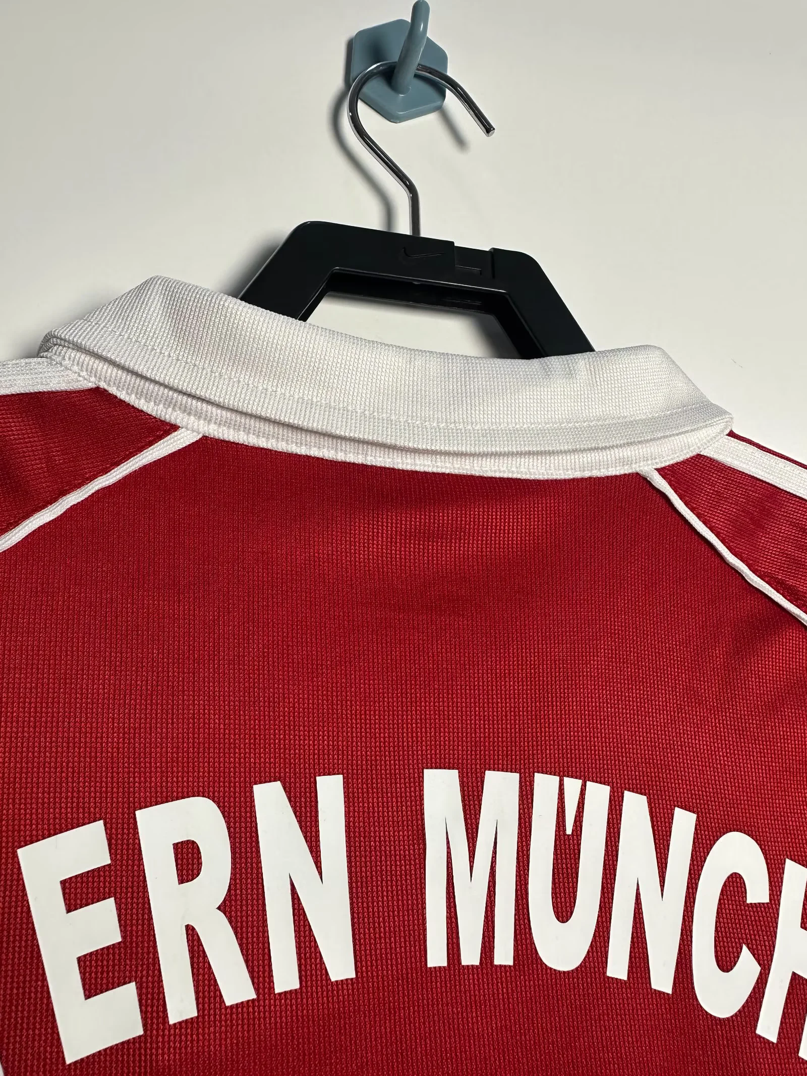 2005/2006 Retro Bayern Munchen HomeFootball shirt 1:1 Thai Quality