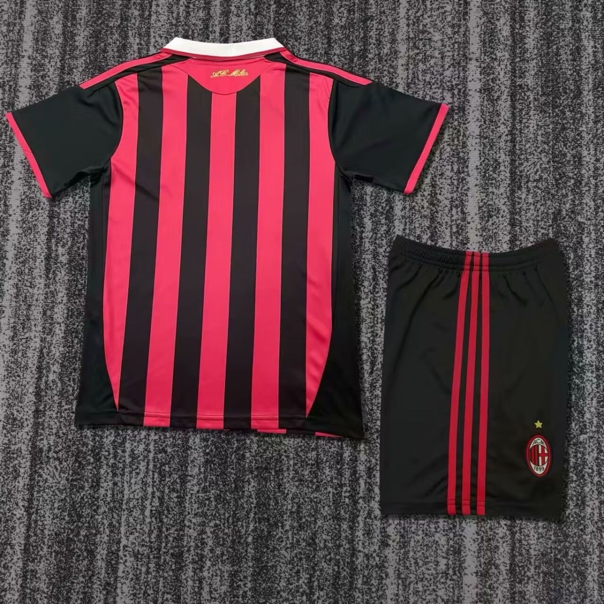 2009/2010 Retro Ac Milan HomeFootball shirt Kids Size 1:1 Thai Quality