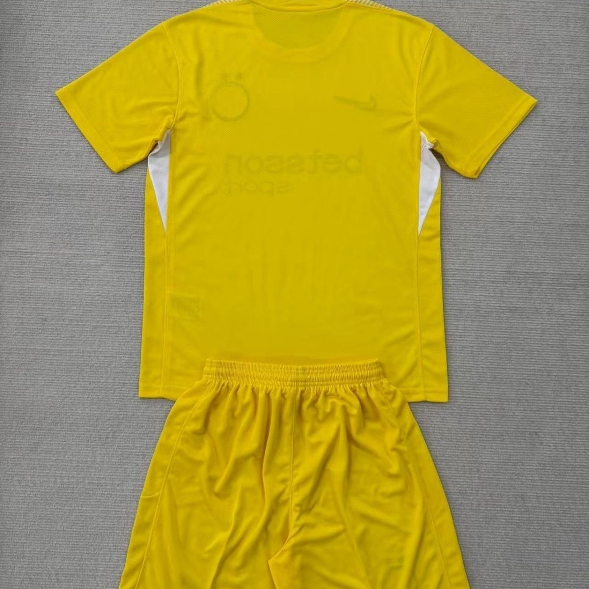 2025/2026 Inter Milan GoalkeeperFootball shirt Kids Size 1:1 Thai Quality