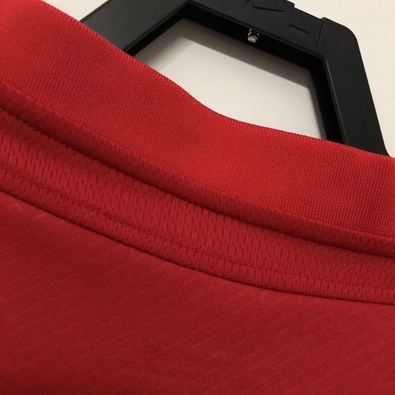 2004/2005Retro Liverpool Home Football Shirt