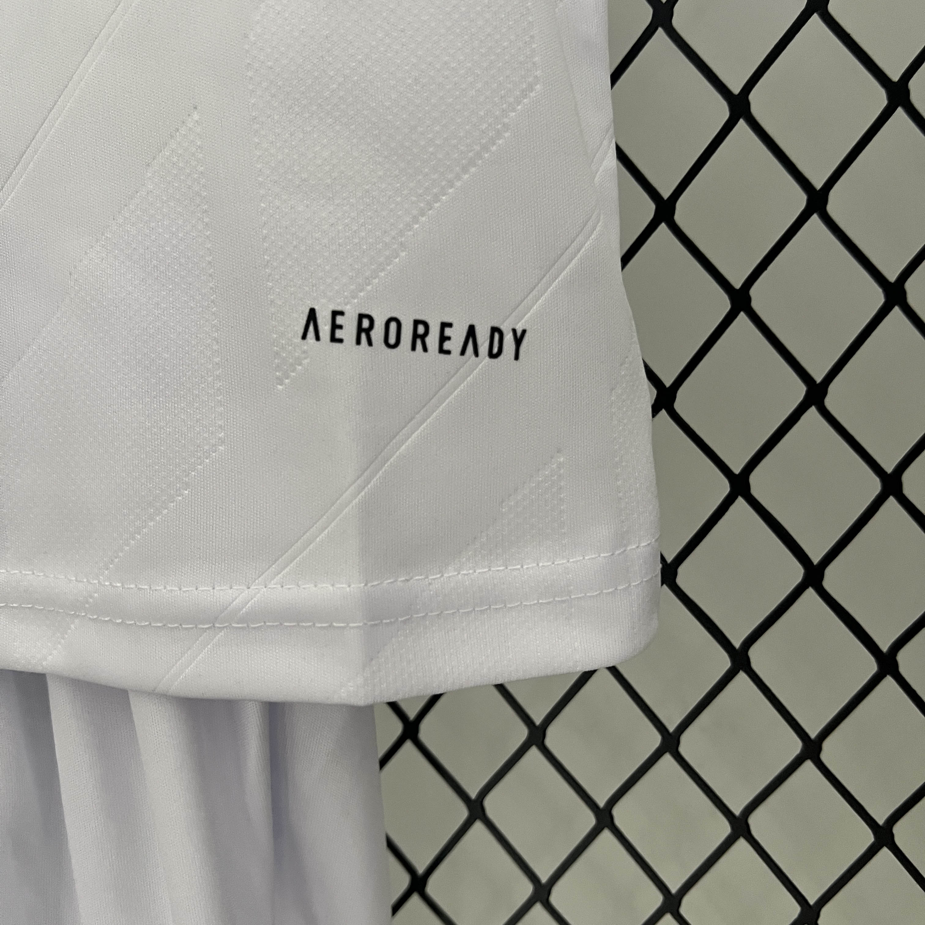 2017/2018 Retro Real Madrid Home Football Shirt Kids Size