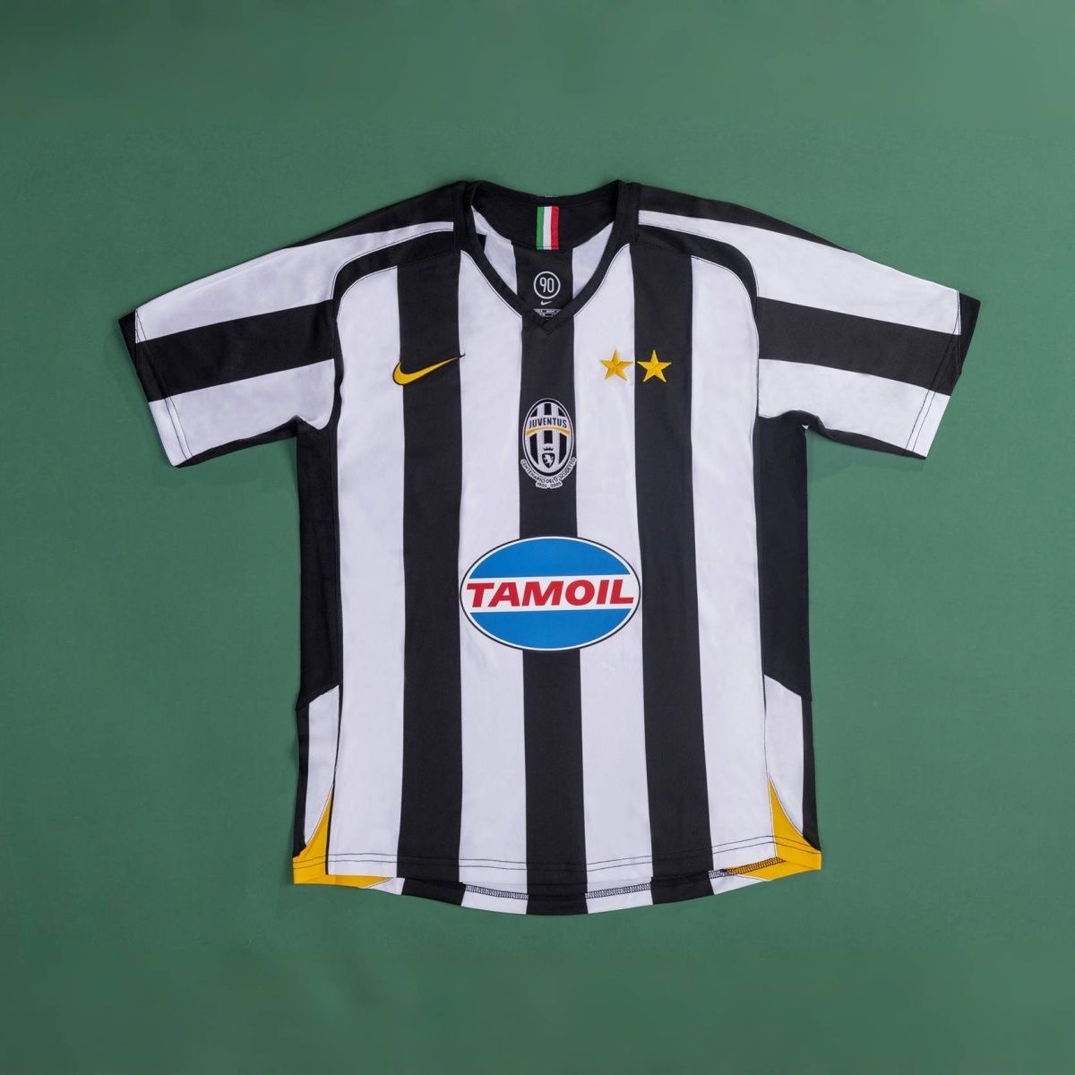 2005/2006 Retro Juventus Home Football Shirt