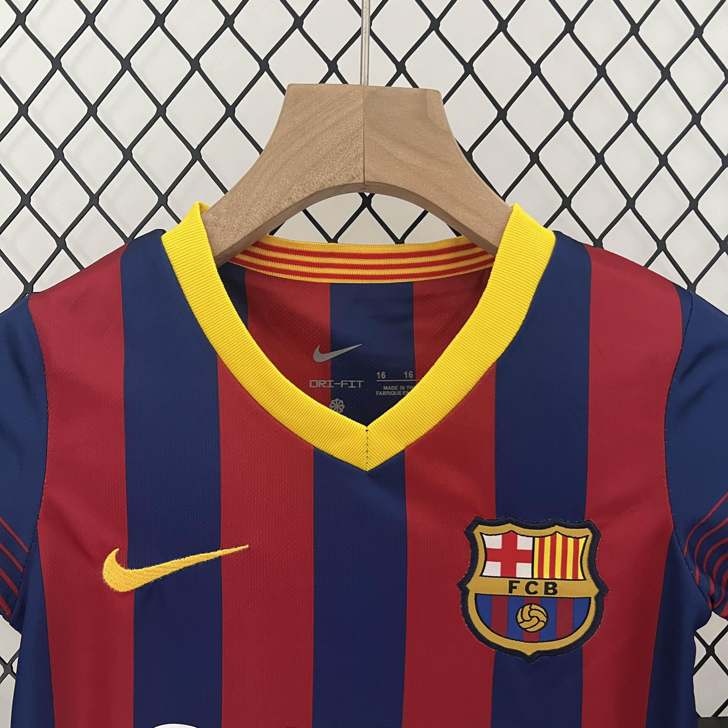 2013/2014 Retro Barcelona Home Football Shirt Kids Size