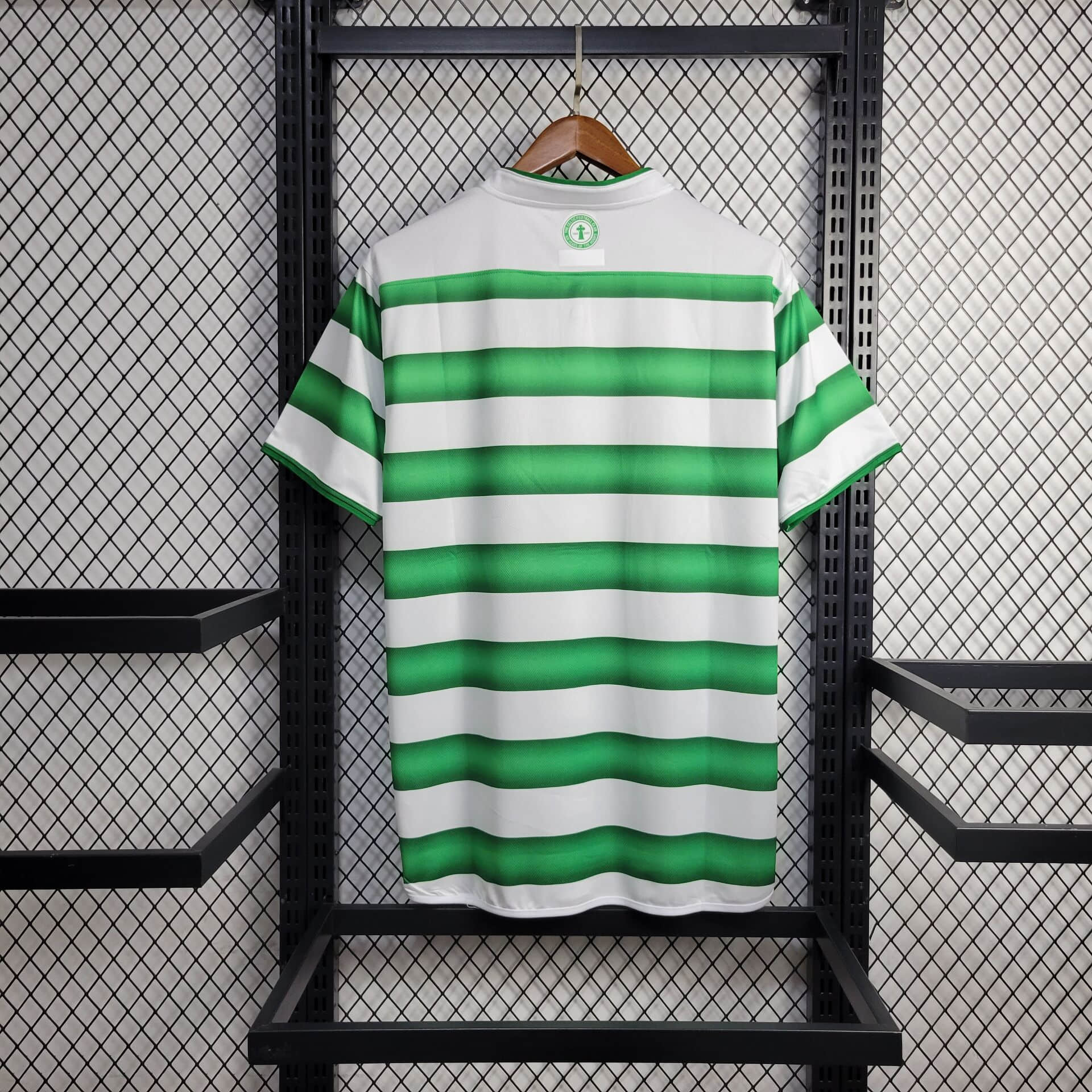 2005/2006 Retro Celtic Home Football Shirt