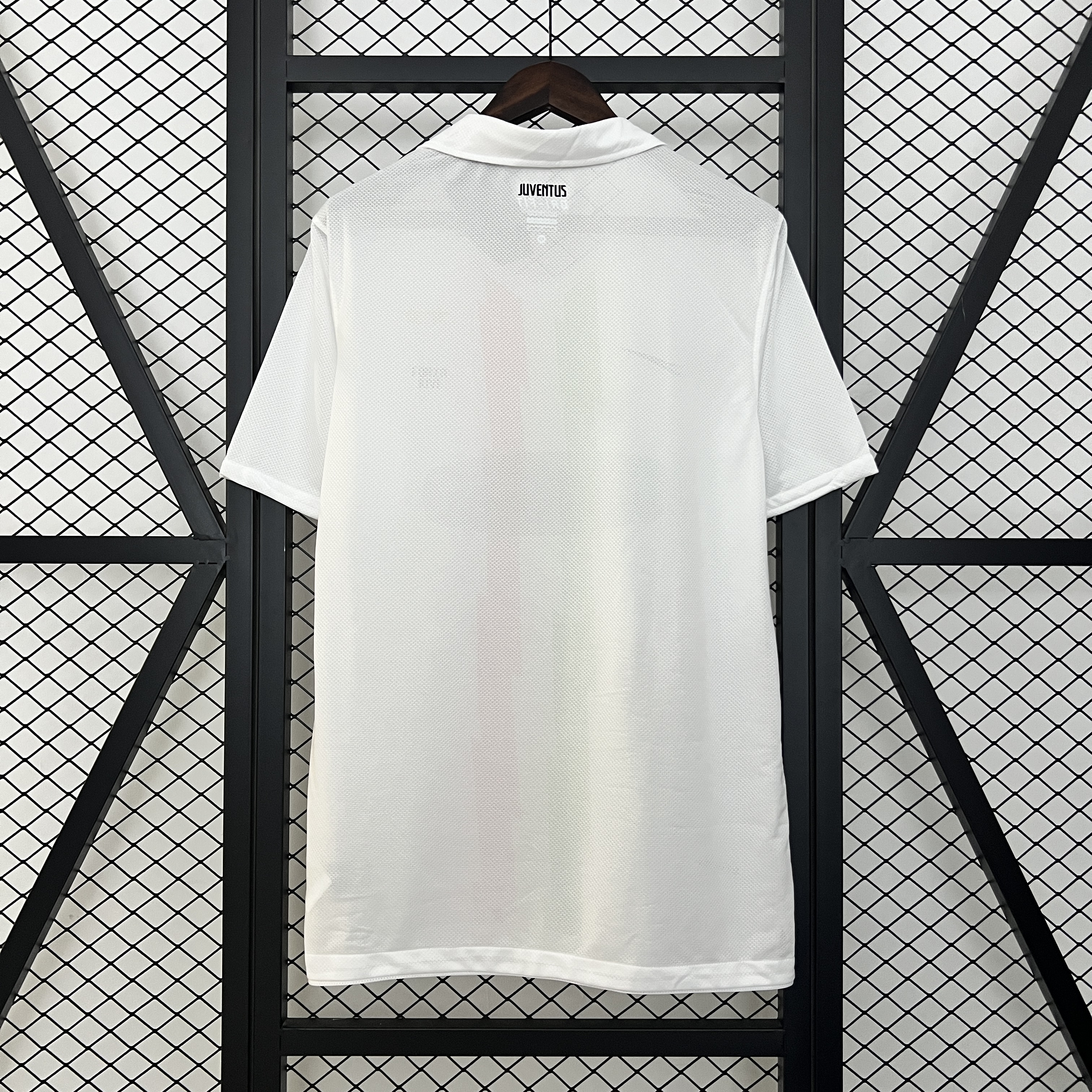 2010/2011 Retro Juventus Away FootballShirt 1:1 Thai Quality!