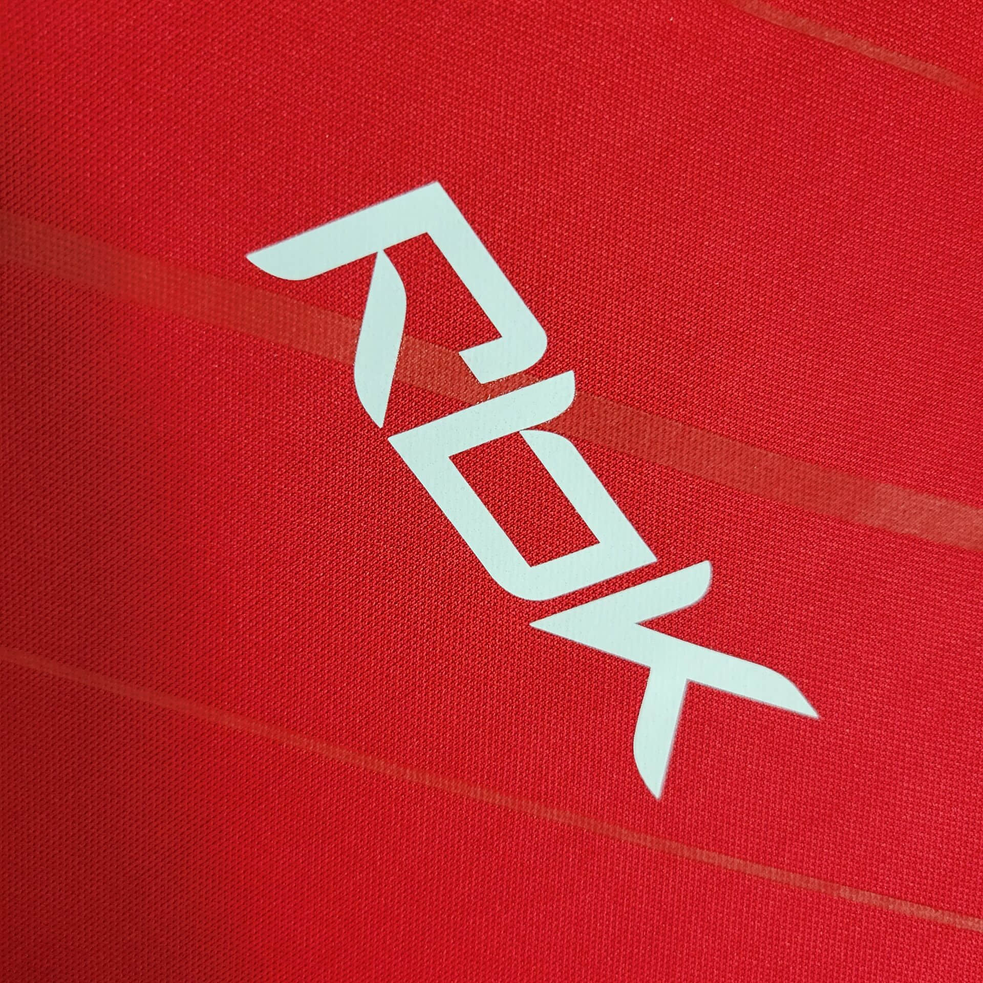 2005/2006 Retro Liverpool Home Football Shirt