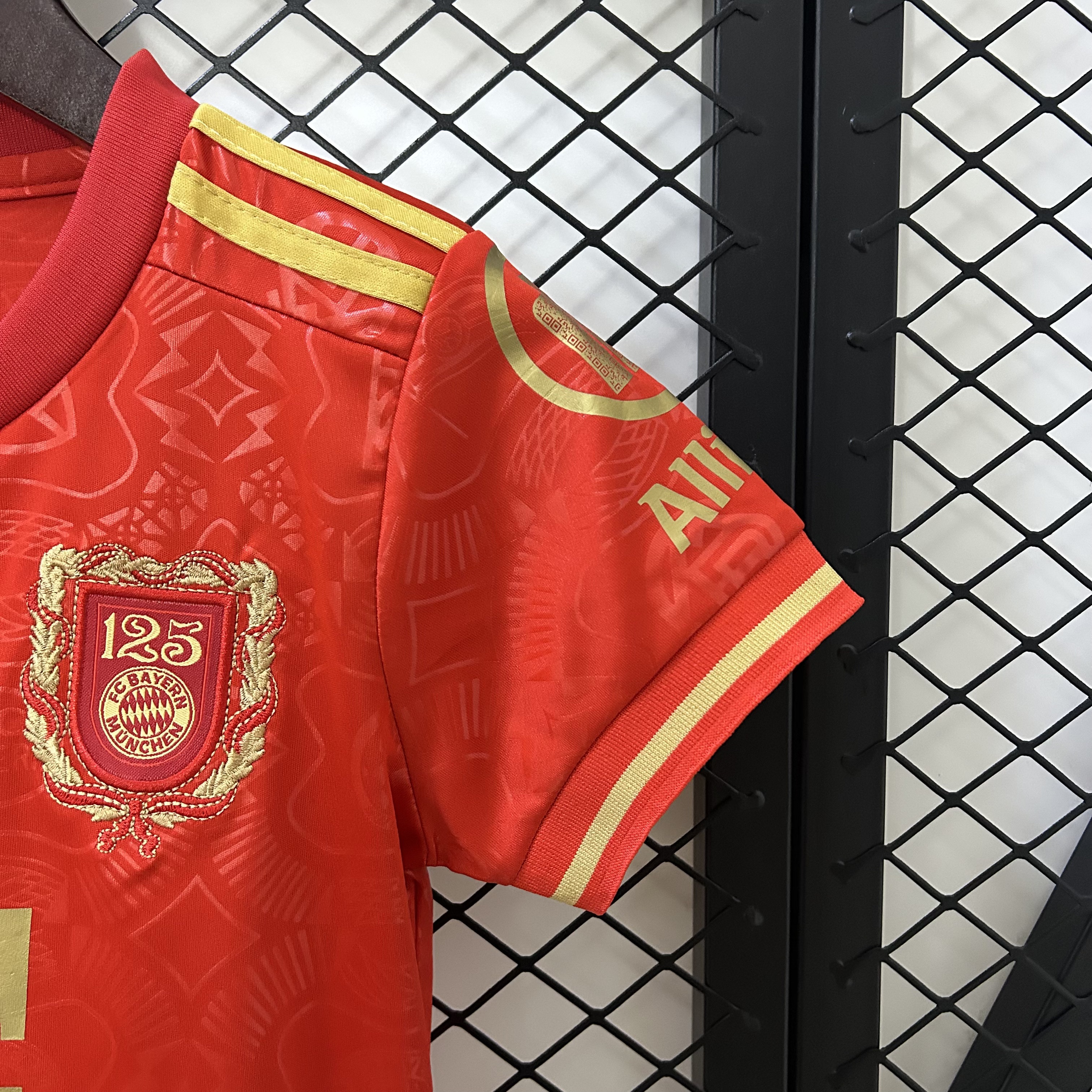 2025/2026 Bayern Munchen 125th Anniversary Football Shirt kids Size