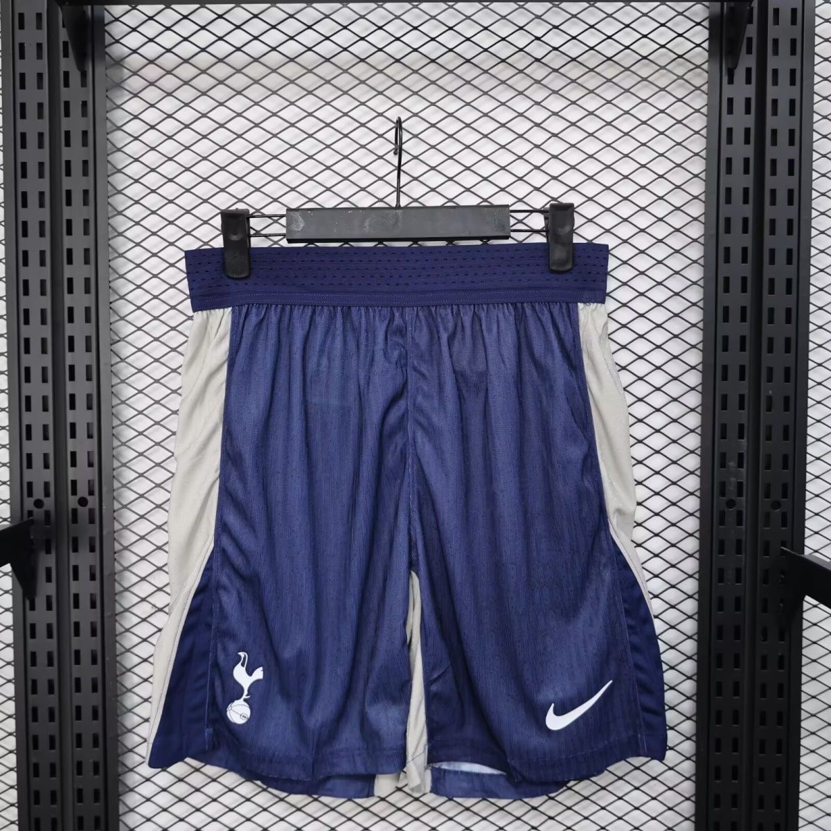 2025/2026 Player Version TottenhamHotspur Home Shorts 1:1 Thai Quality
