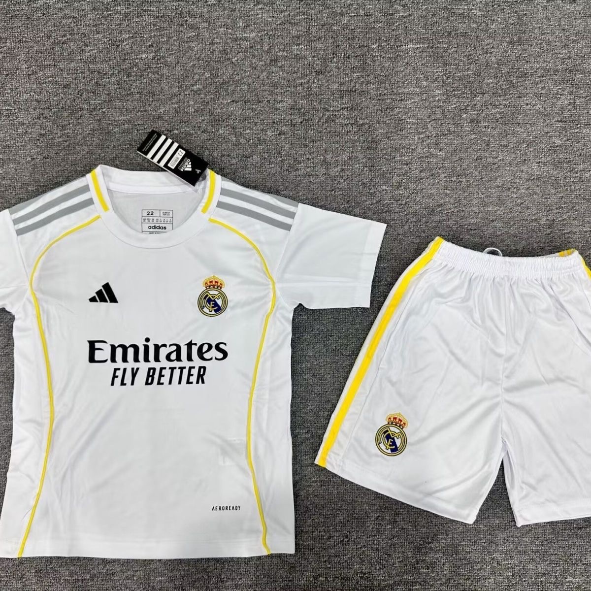 2025/2026 Real Madrid Home Football Shirt Kids Size 1:1 Thai Quality