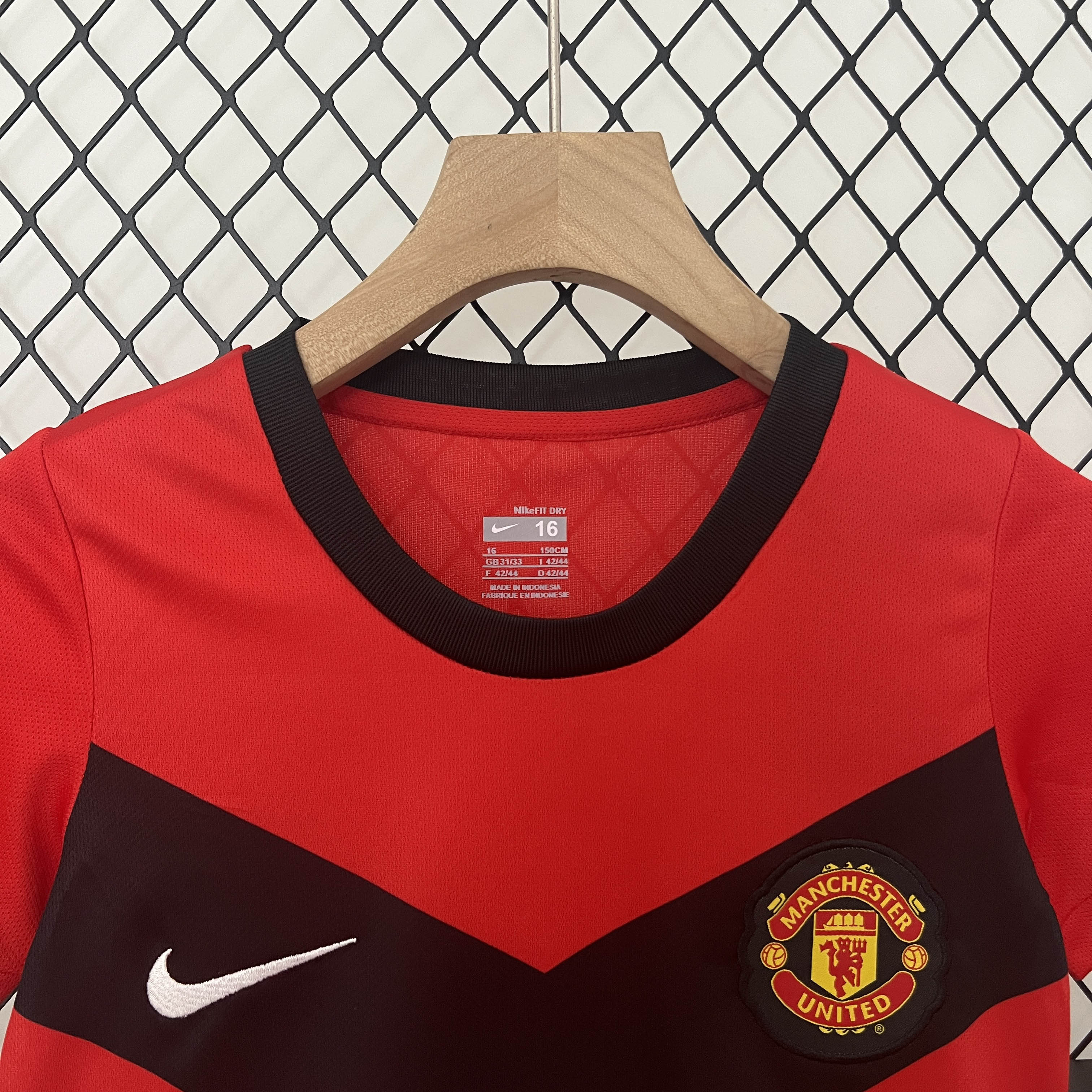 2009/2010 Retro Manchester United Home Football Shirt Kids Size