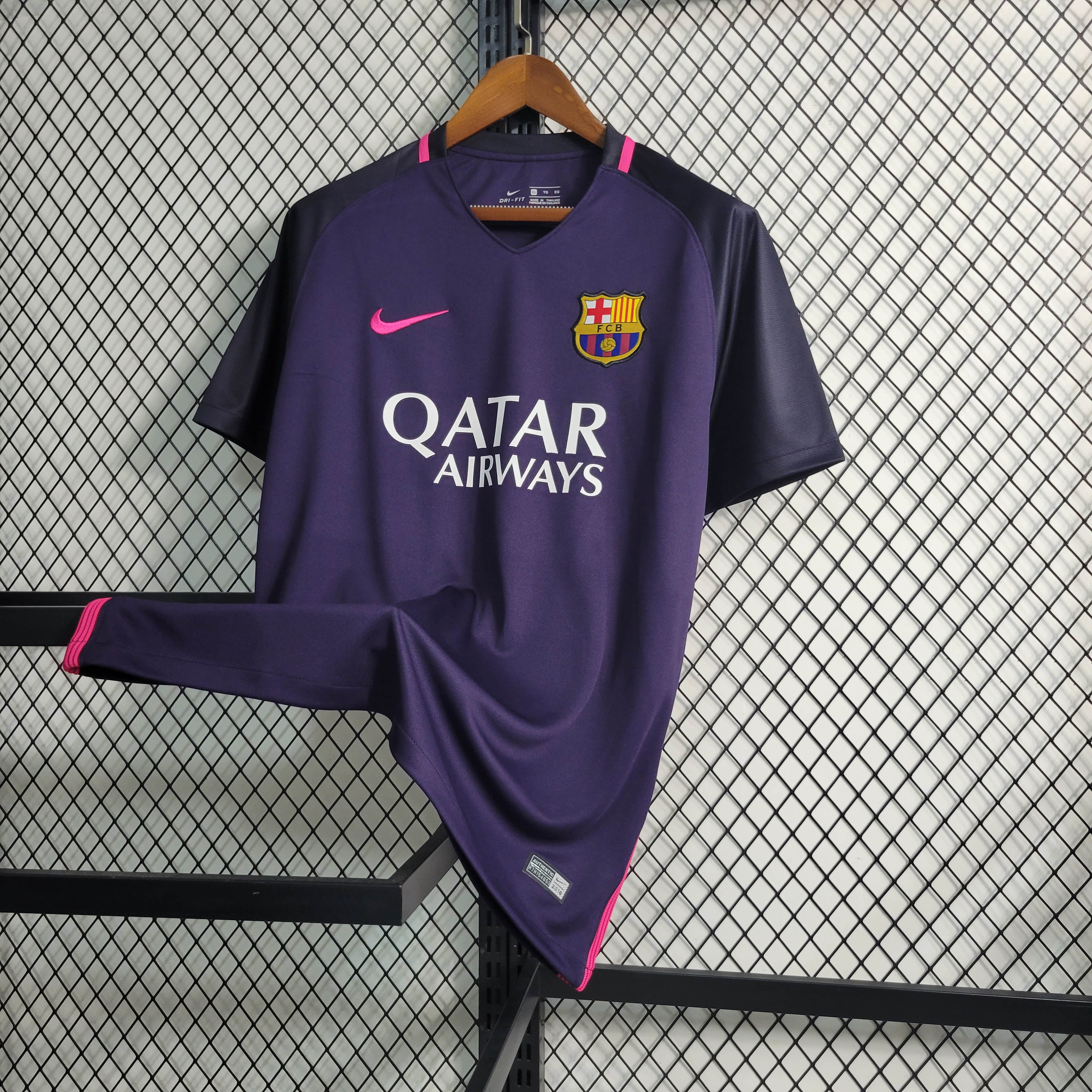 2016/2017 Retro Barcelona Away Football Shirt